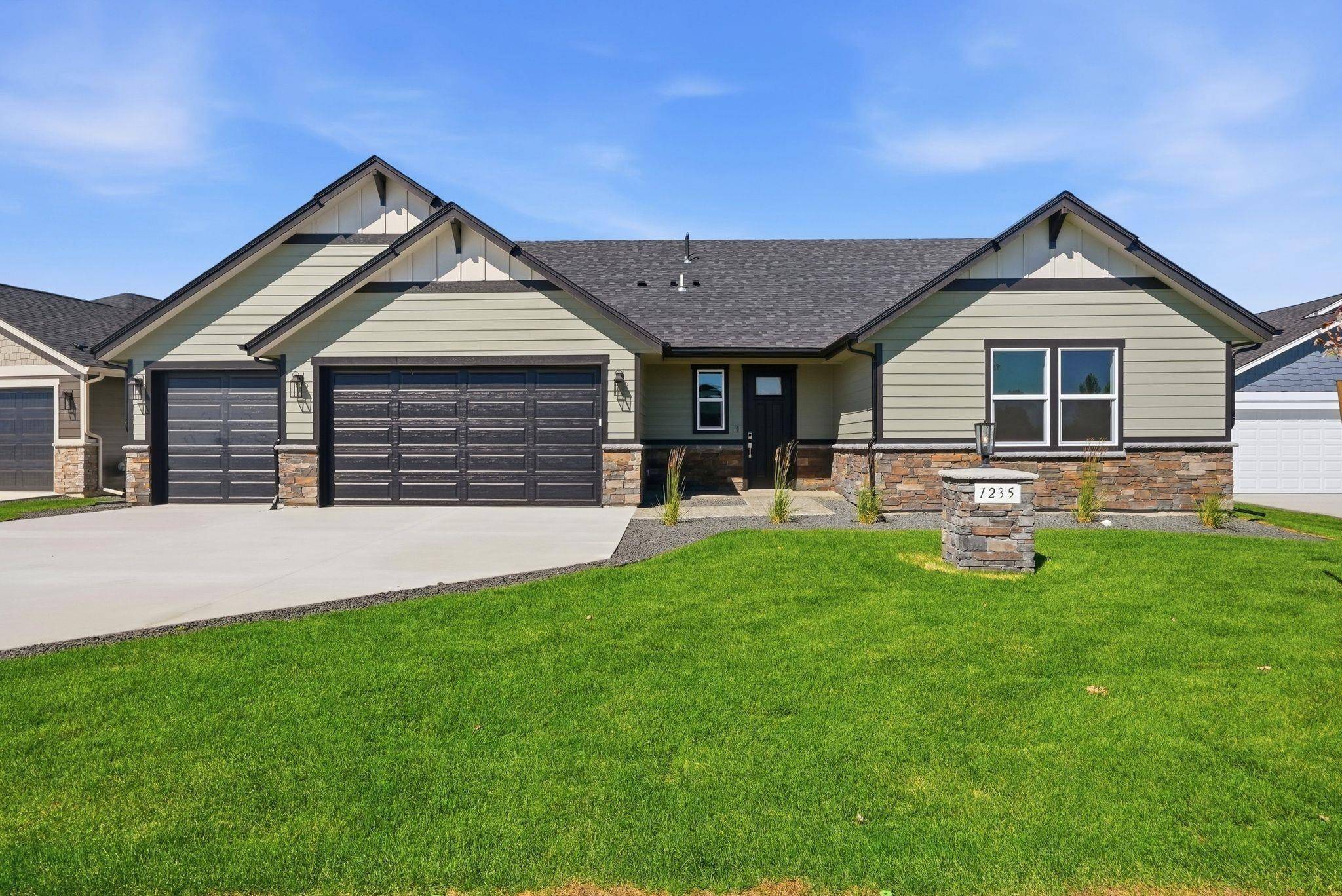 1235 N High Desert Dr, Deer Park, WA 99006
