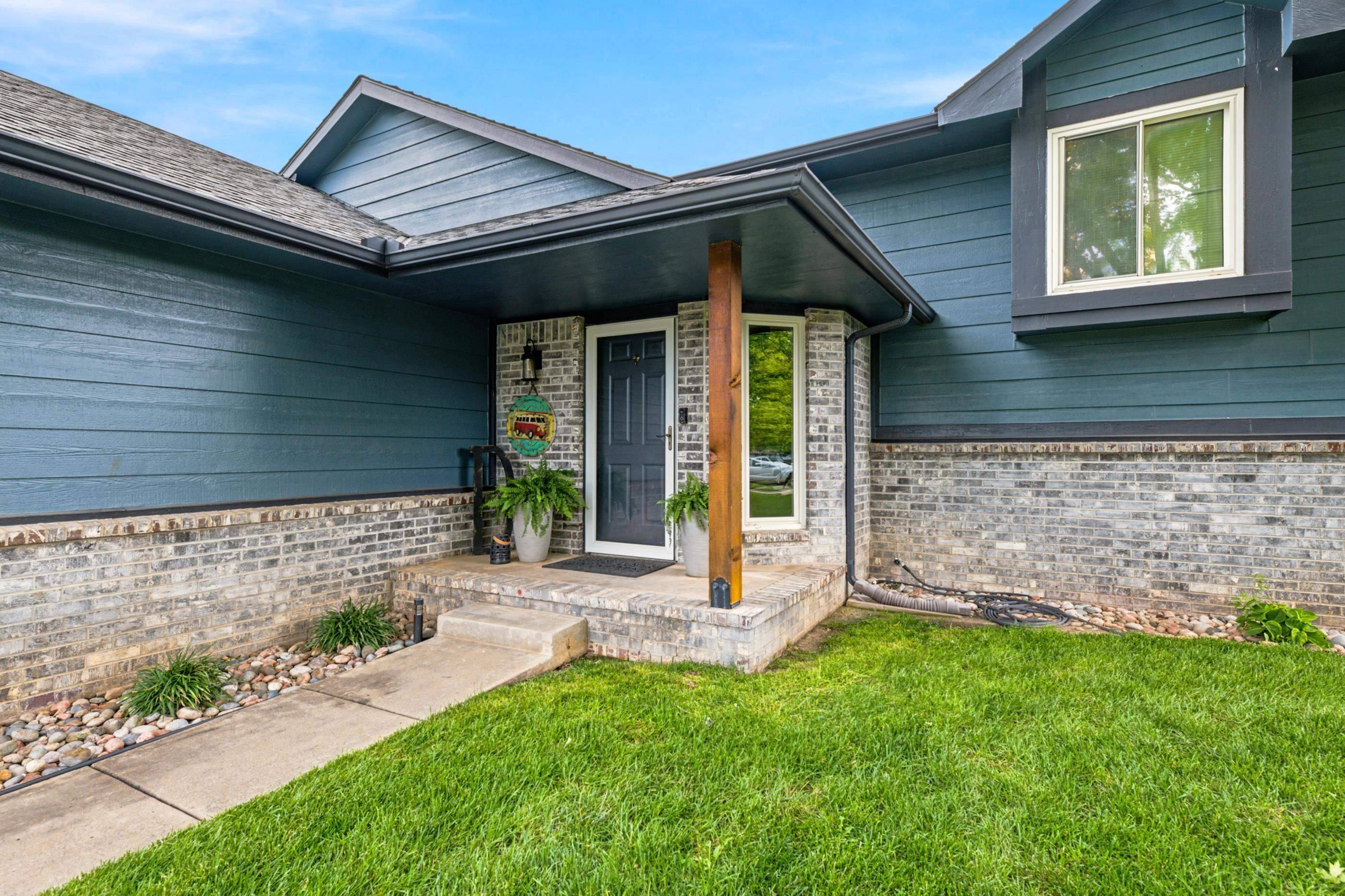 1308 W Loring, Haysville, KS 67060