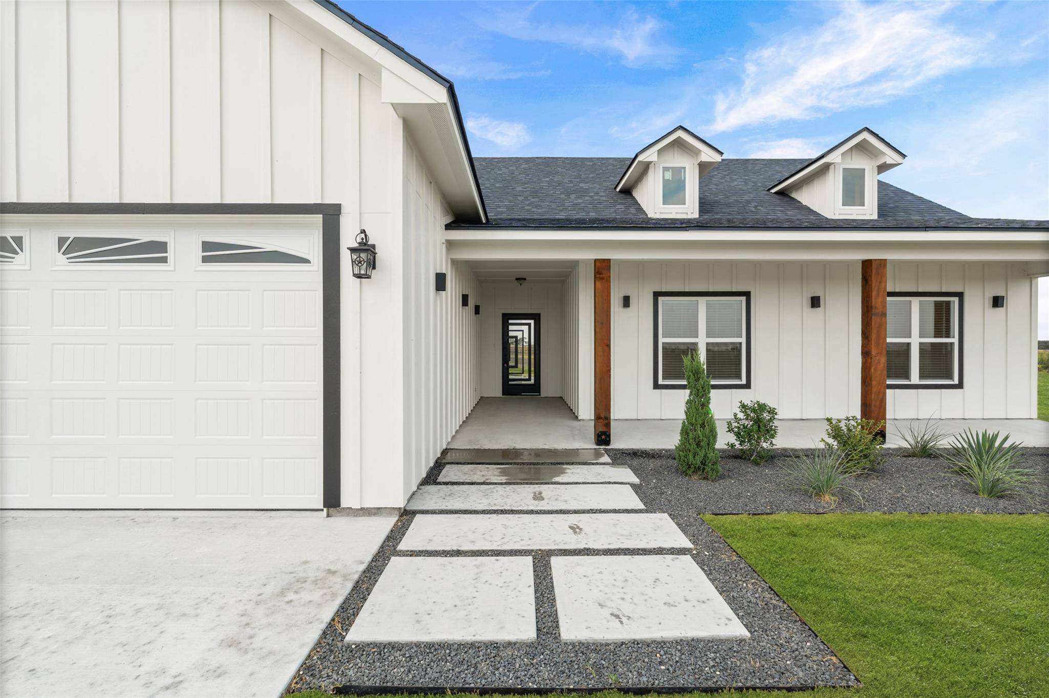4815 West Farm To Market 485, Buckholts, TX 76518