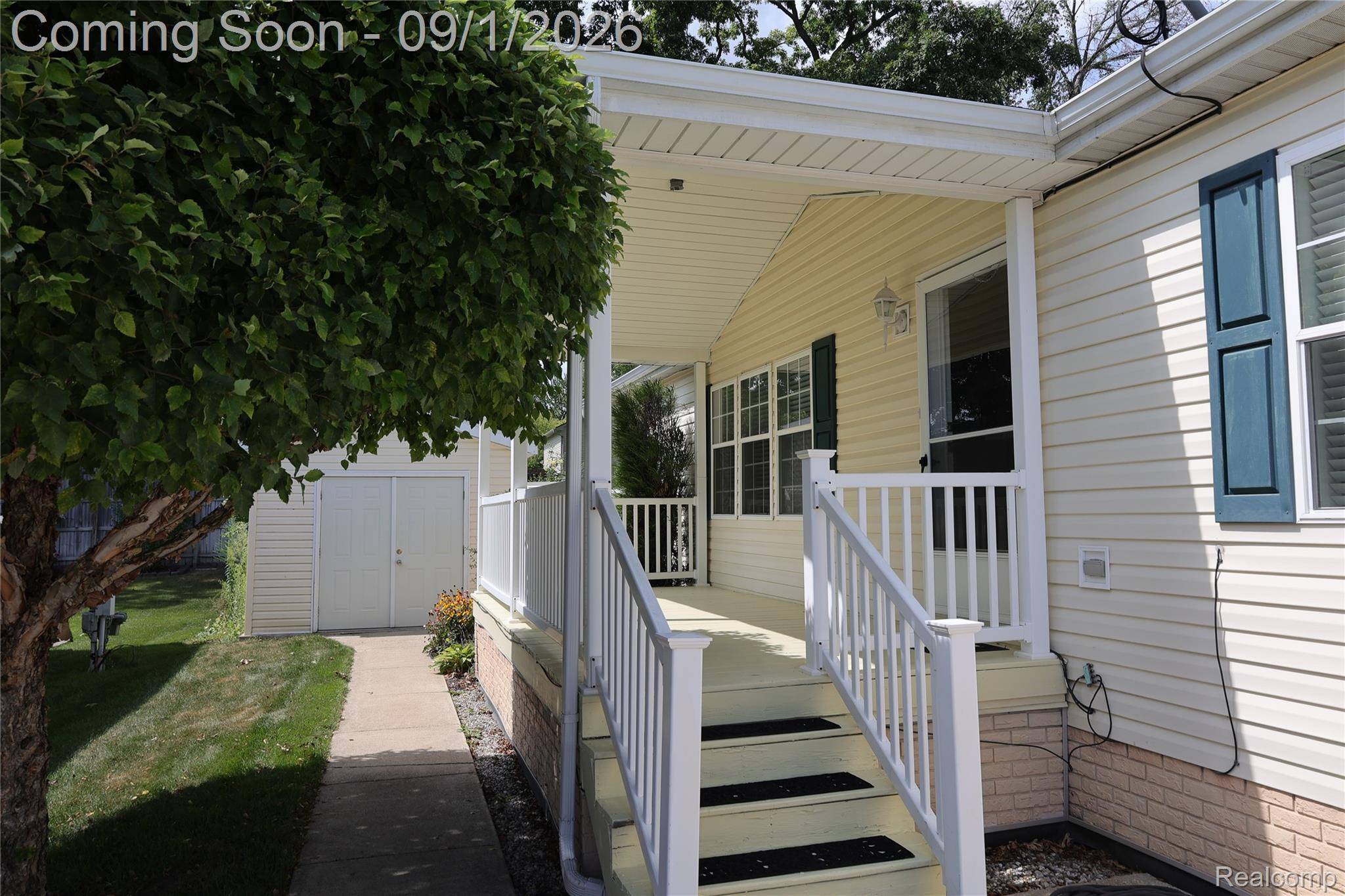 299 Dennis K CT, White Lake Charter Township, MI 48386