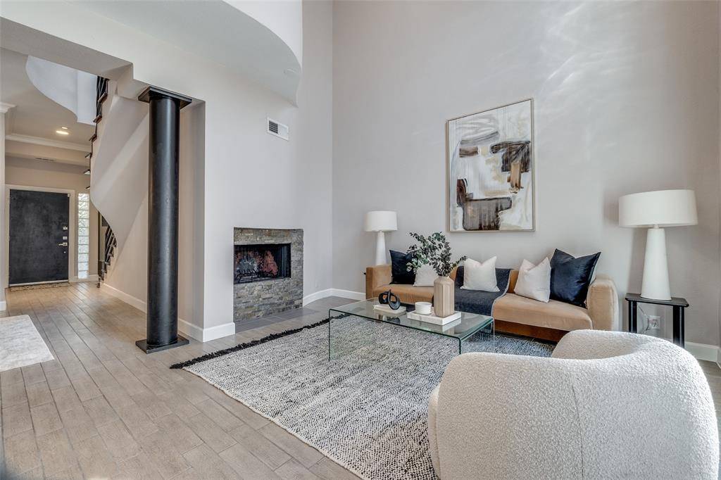 4040 Avondale Avenue #402, Dallas, TX 75219
