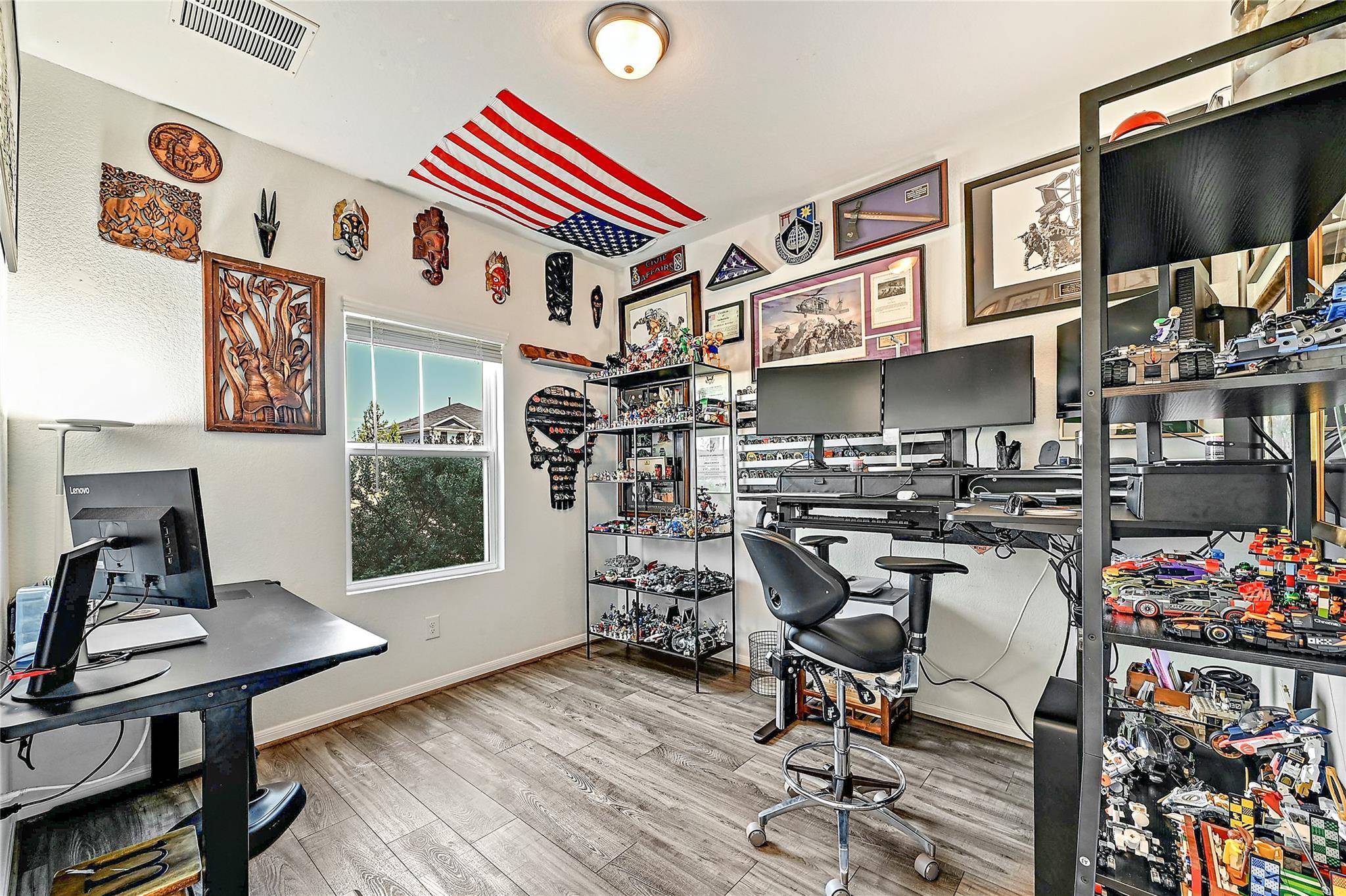 201 Greenthread DR, Liberty Hill, TX 78642