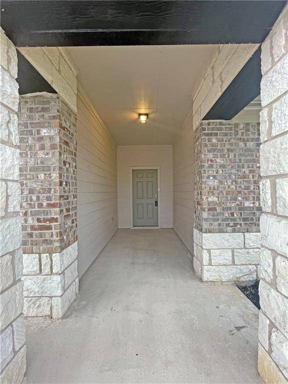 5825 Shanjia DR, Austin, TX 78724