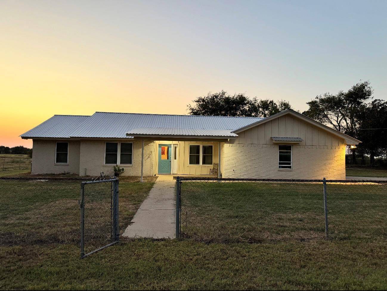 15892 Wood Rd HWY, Holland, TX 76534