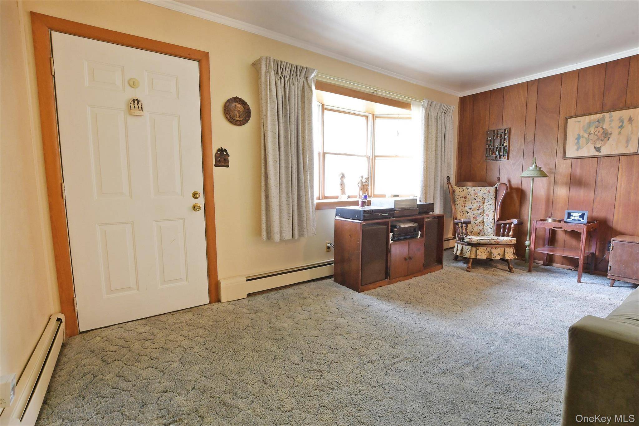 24 Island BLVD, Bohemia, NY 11716