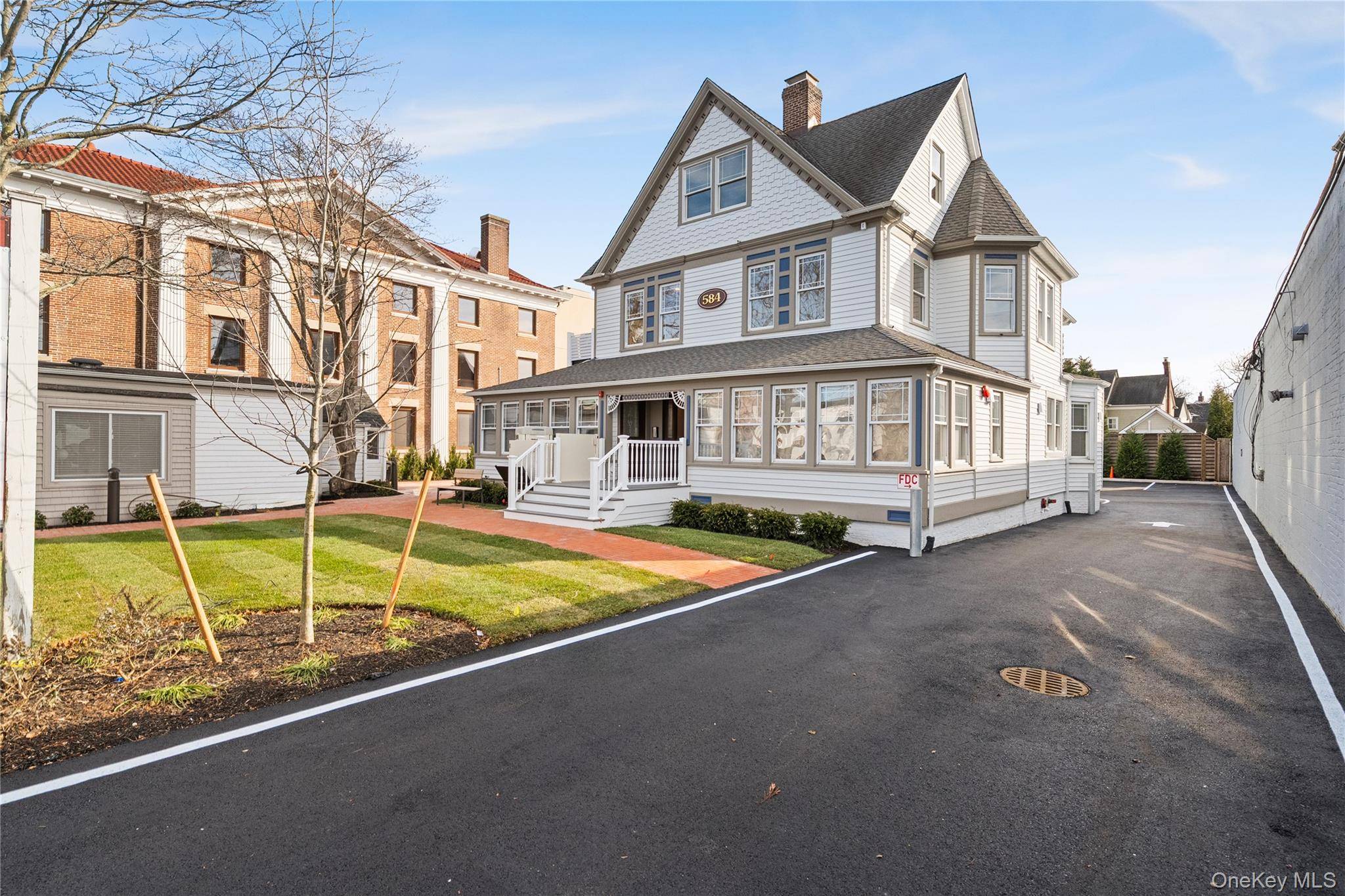 584 Main ST #1, Islip, NY 11751