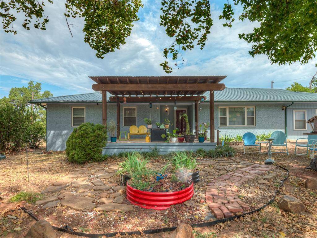 1812 Wehr DR, Guthrie, OK 73044