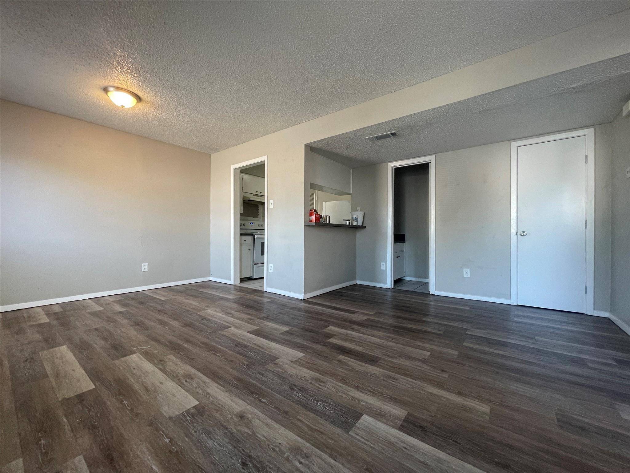 2619 Ektom DR #C, Austin, TX 78745