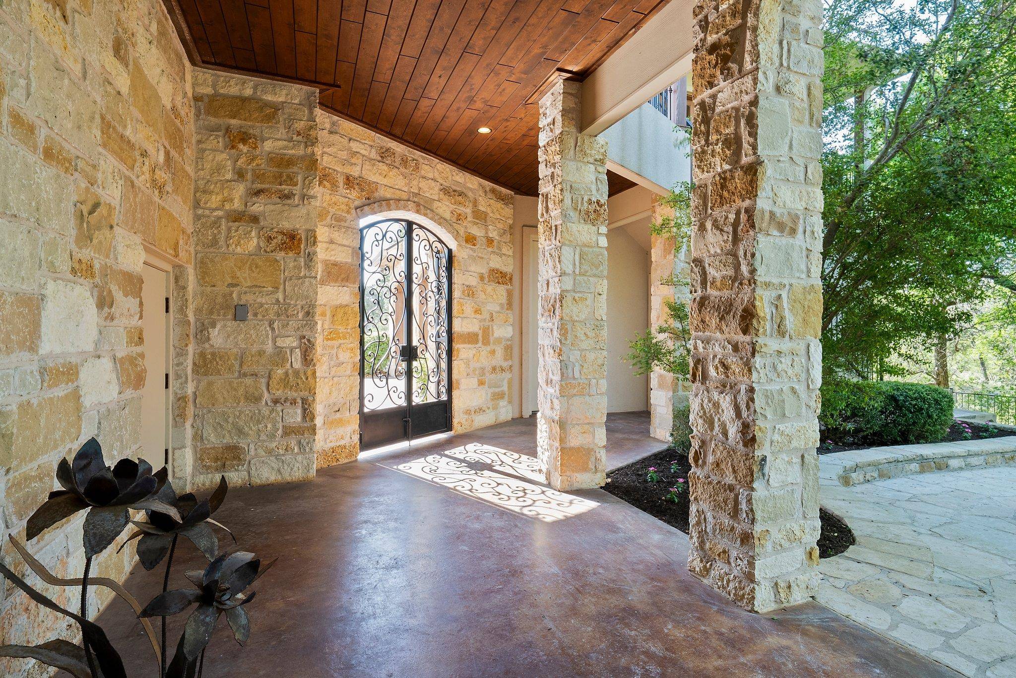 304 Hi Ridge, Horseshoe Bay, TX 78657
