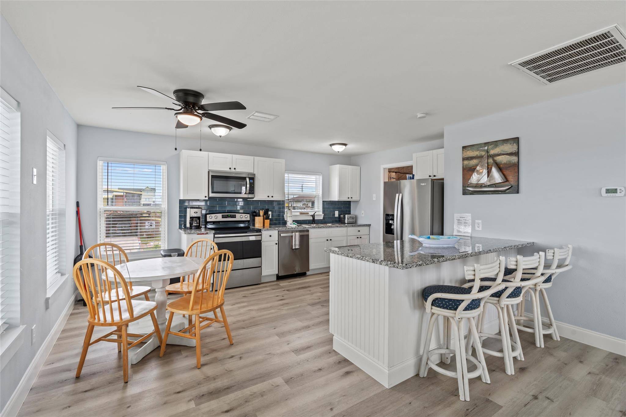 3929 4th ST, Galveston, TX 77554