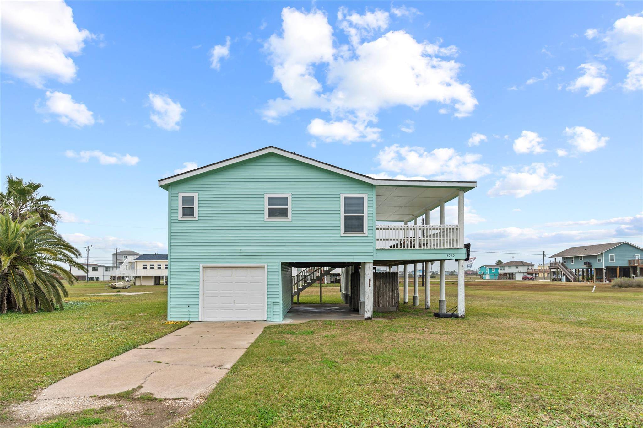 3929 4th ST, Galveston, TX 77554