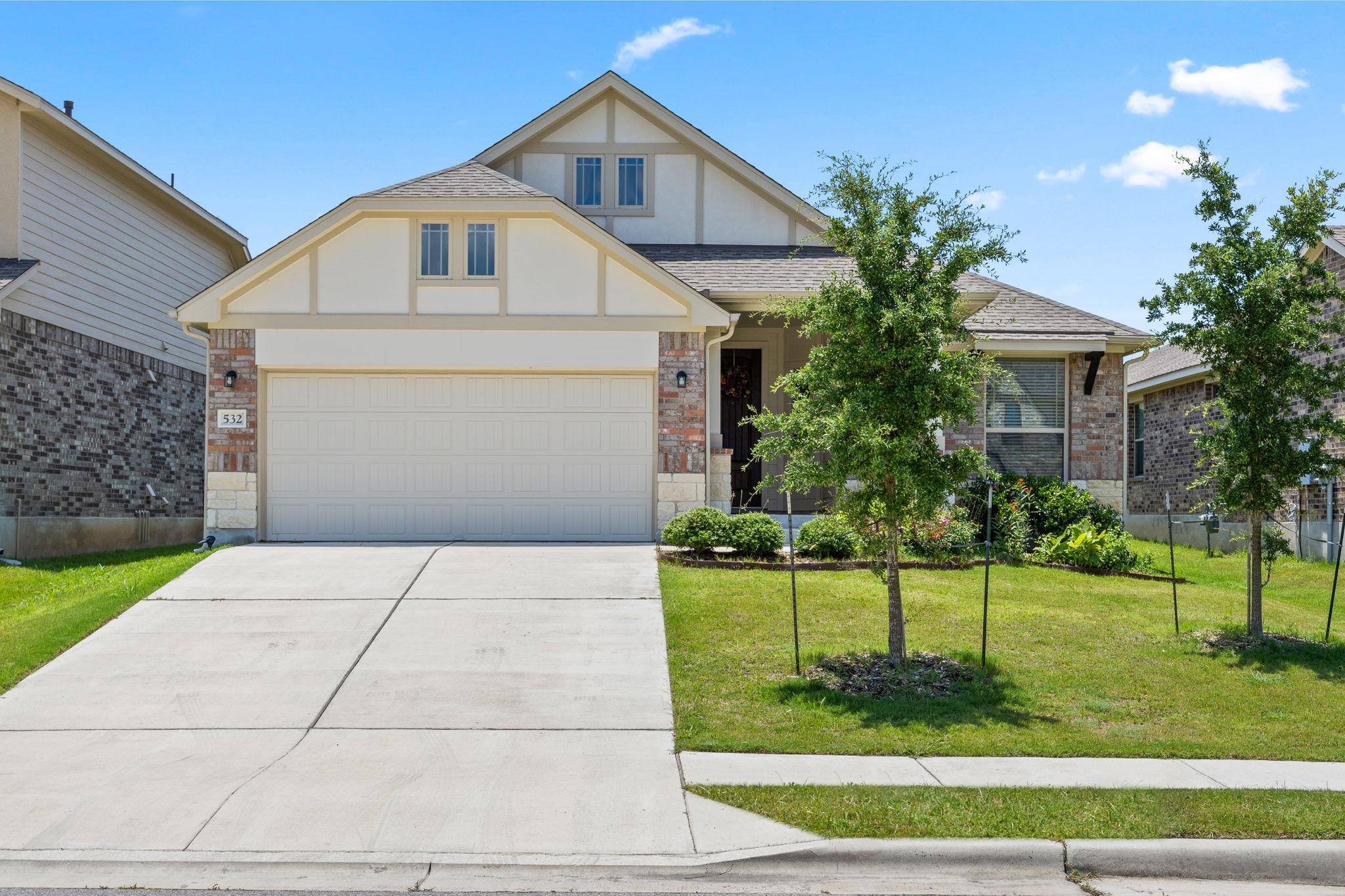 532 Elm Green ST, Hutto, TX 78634