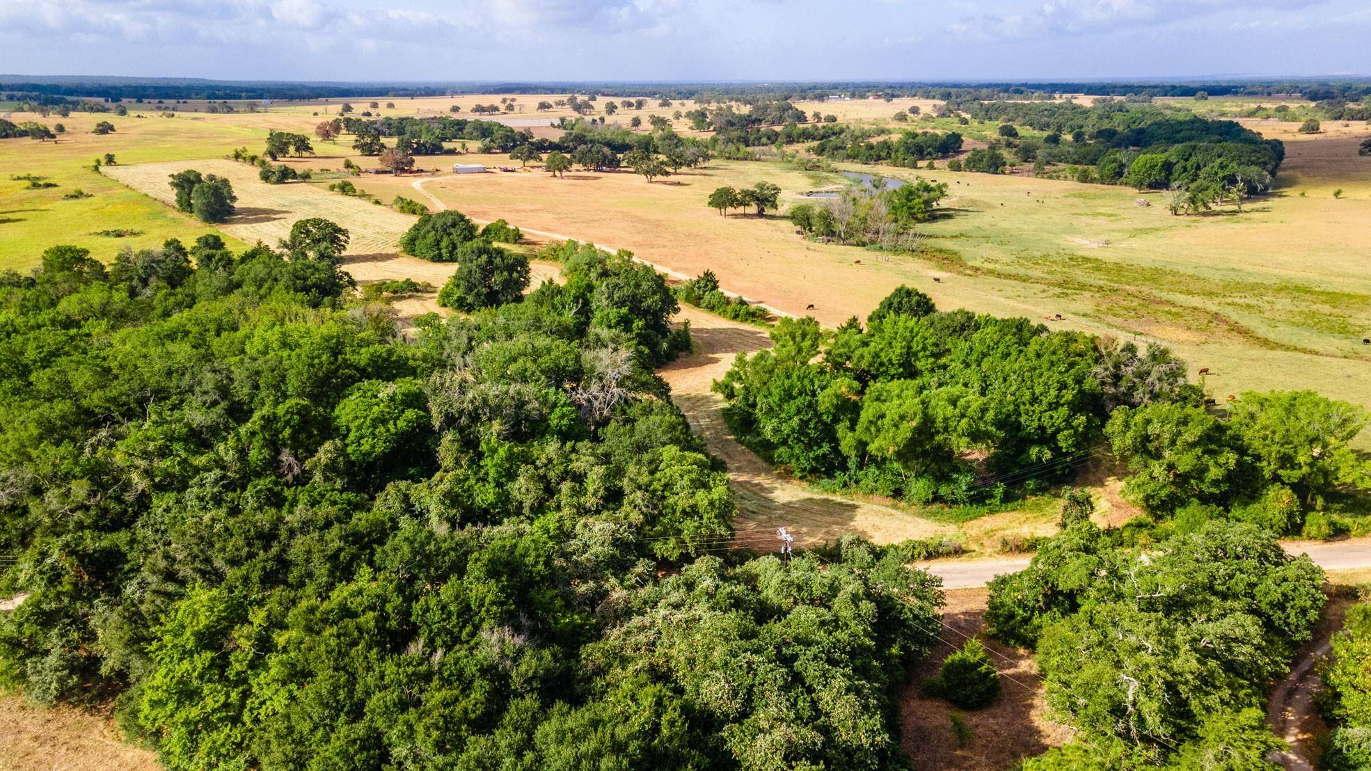 000 County Road 322, Milano, TX 76556