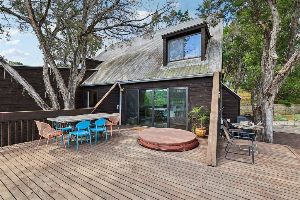 1002 Jousting PL, Austin, TX 78746