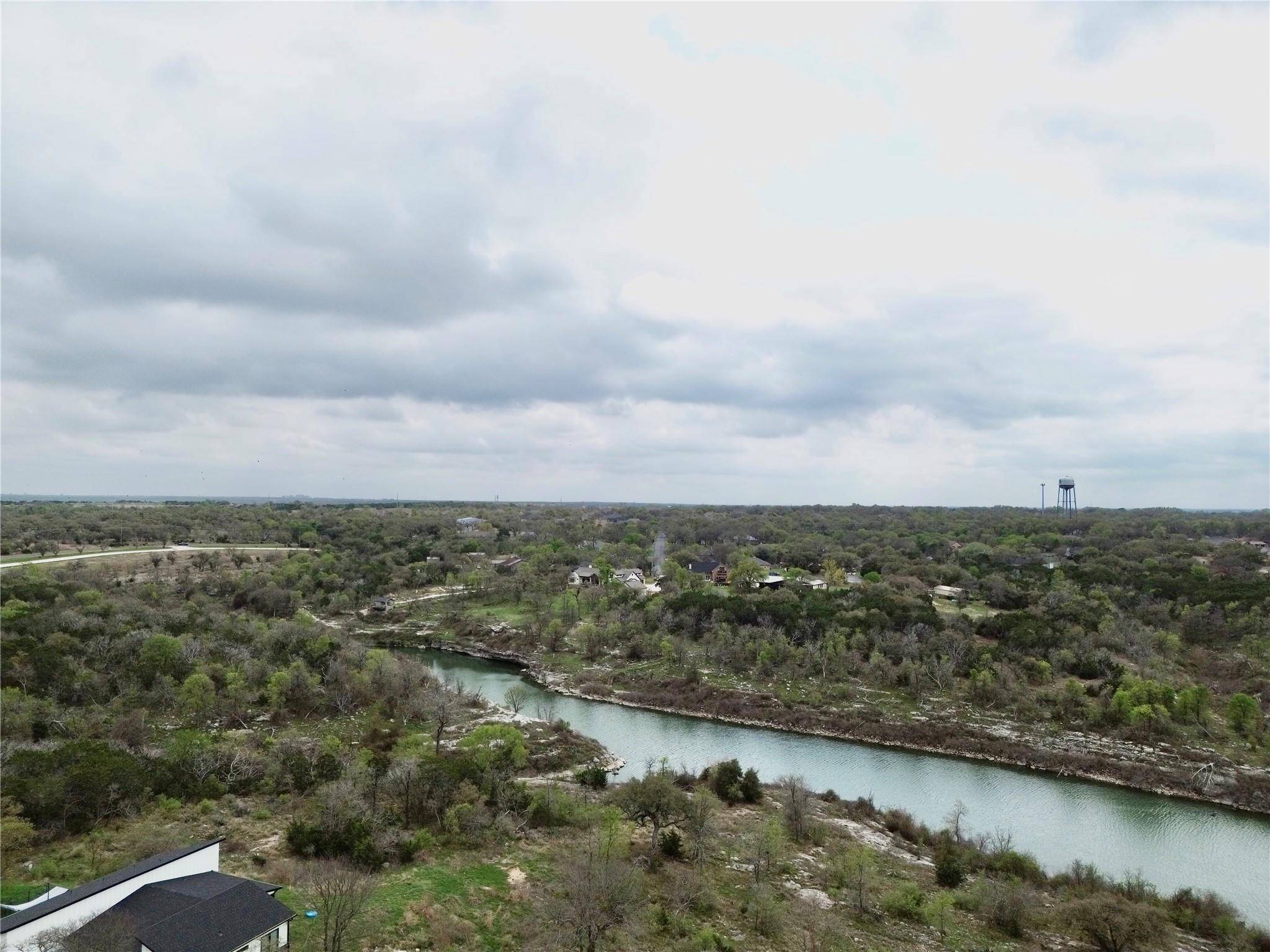 55 Cliffside CIR, Belton, TX 76513