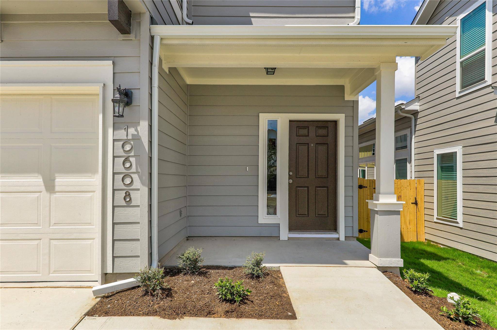 10702 Sentinel DR, Austin, TX 78747