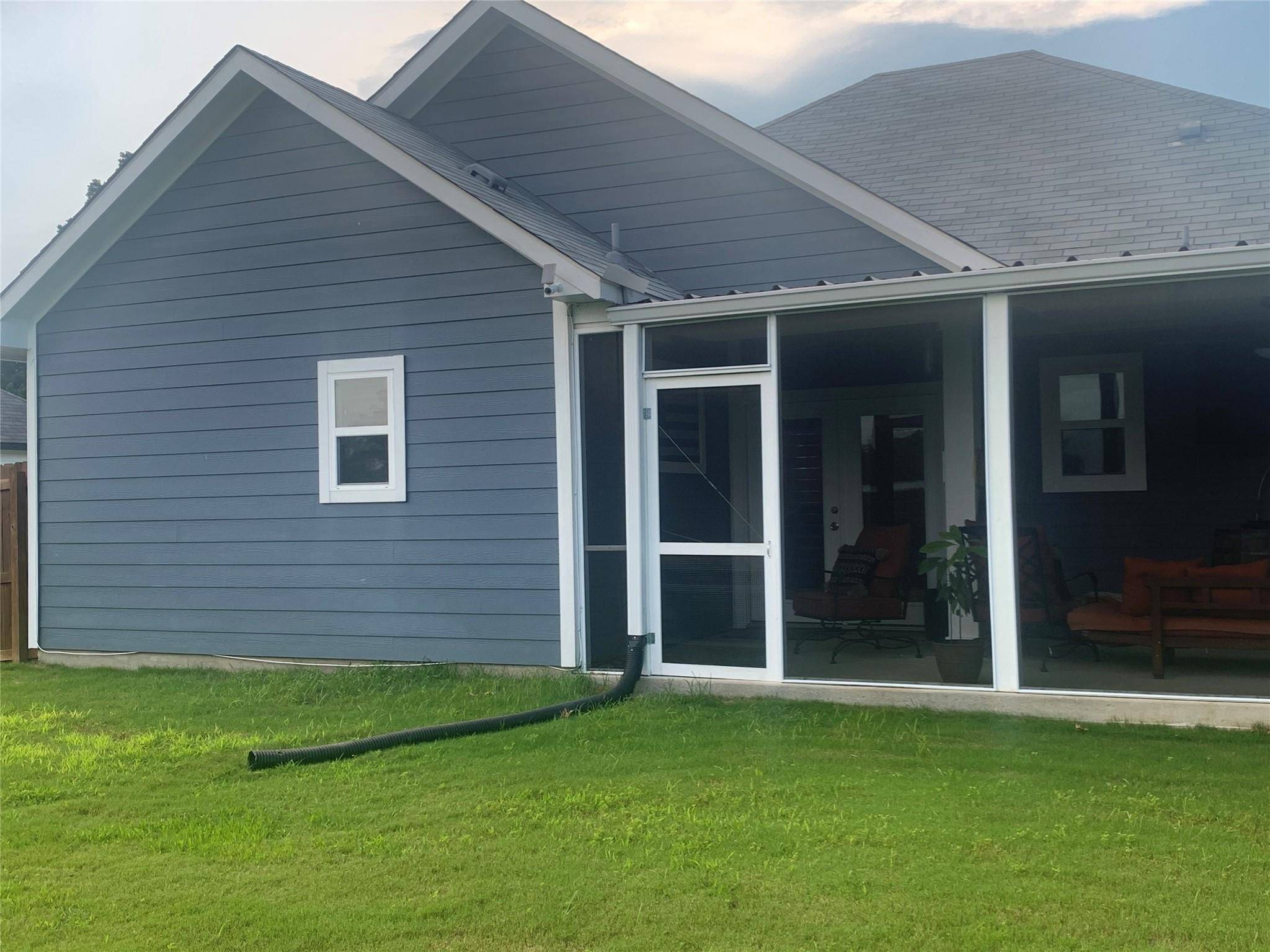 307 W Front ST SW, Thorndale, TX 76577