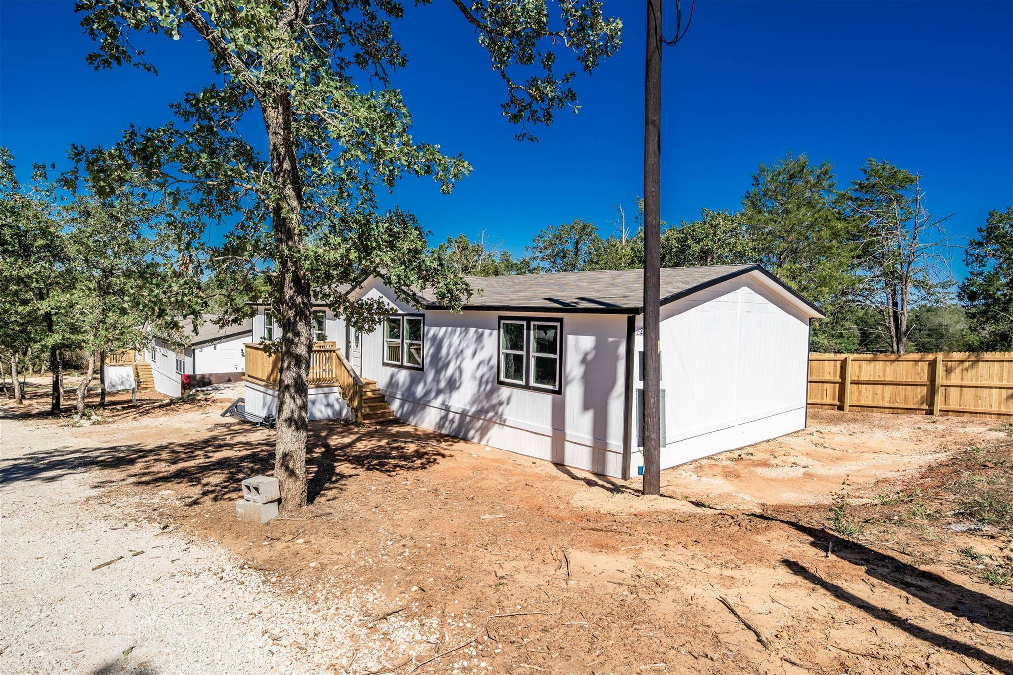 264 Flaming Oak DR #A & B, Bastrop, TX 78602