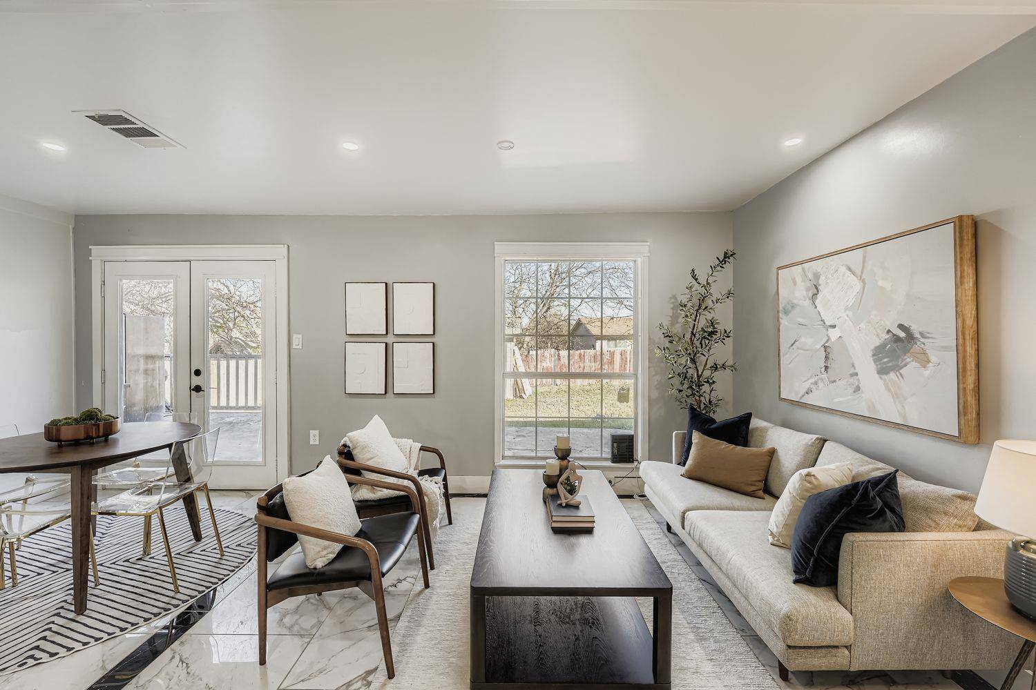 7004 E Meadow Bend DR, Austin, TX 78724