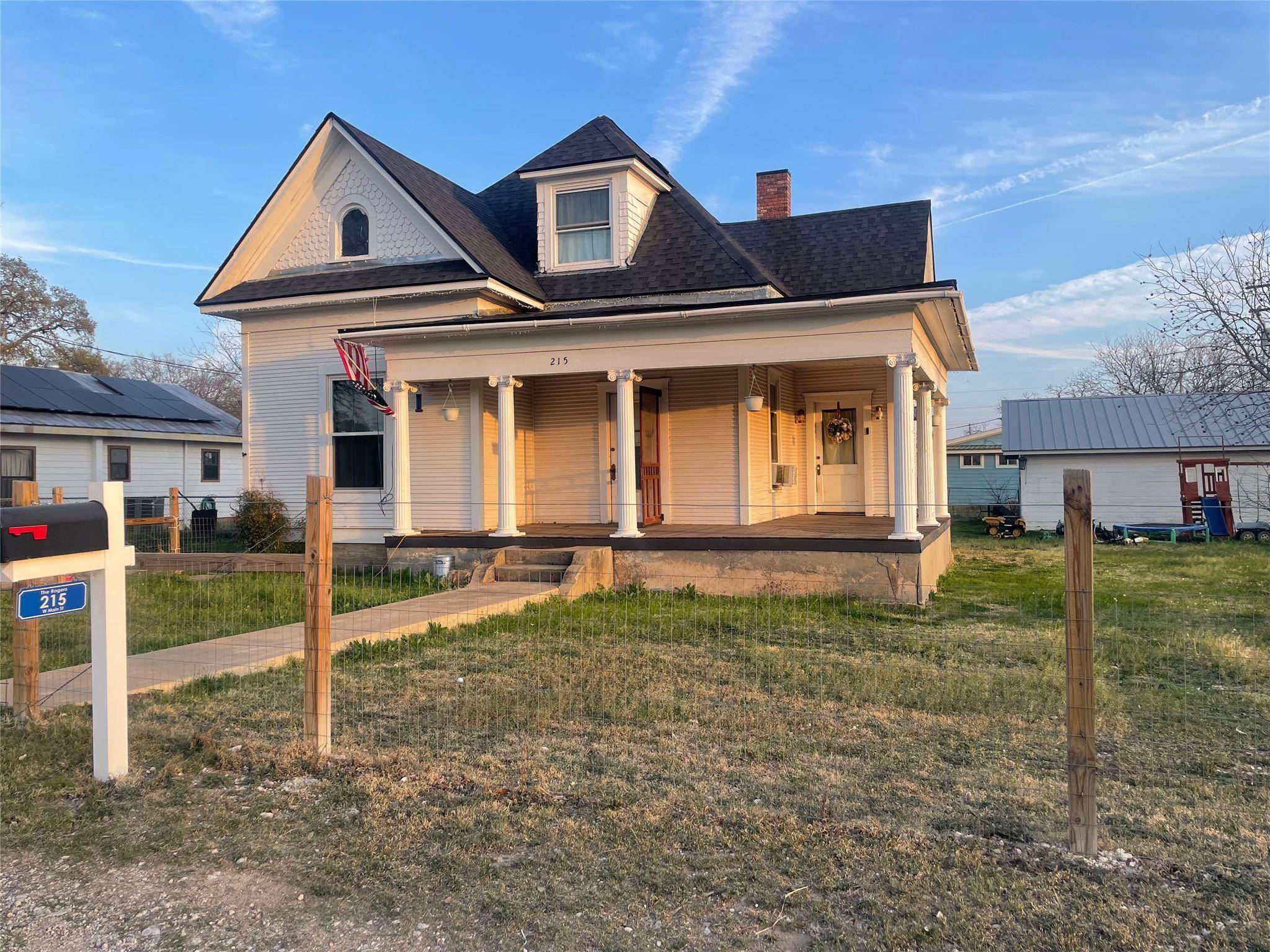 215 W Main ST, Lometa, TX 76853