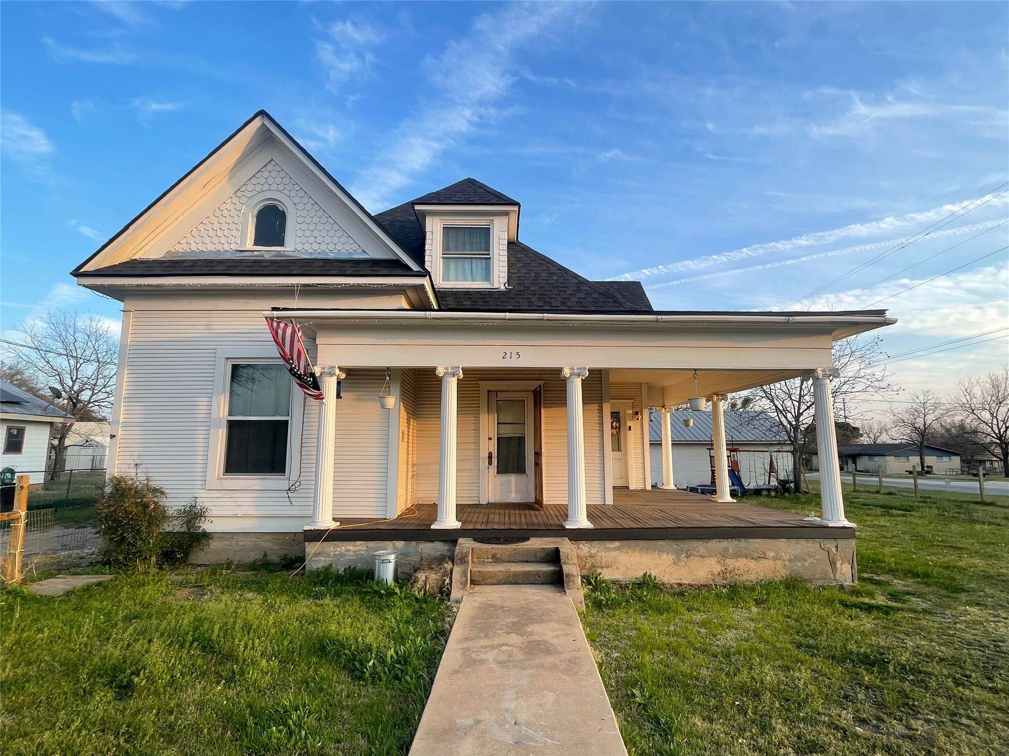 215 W Main ST, Lometa, TX 76853