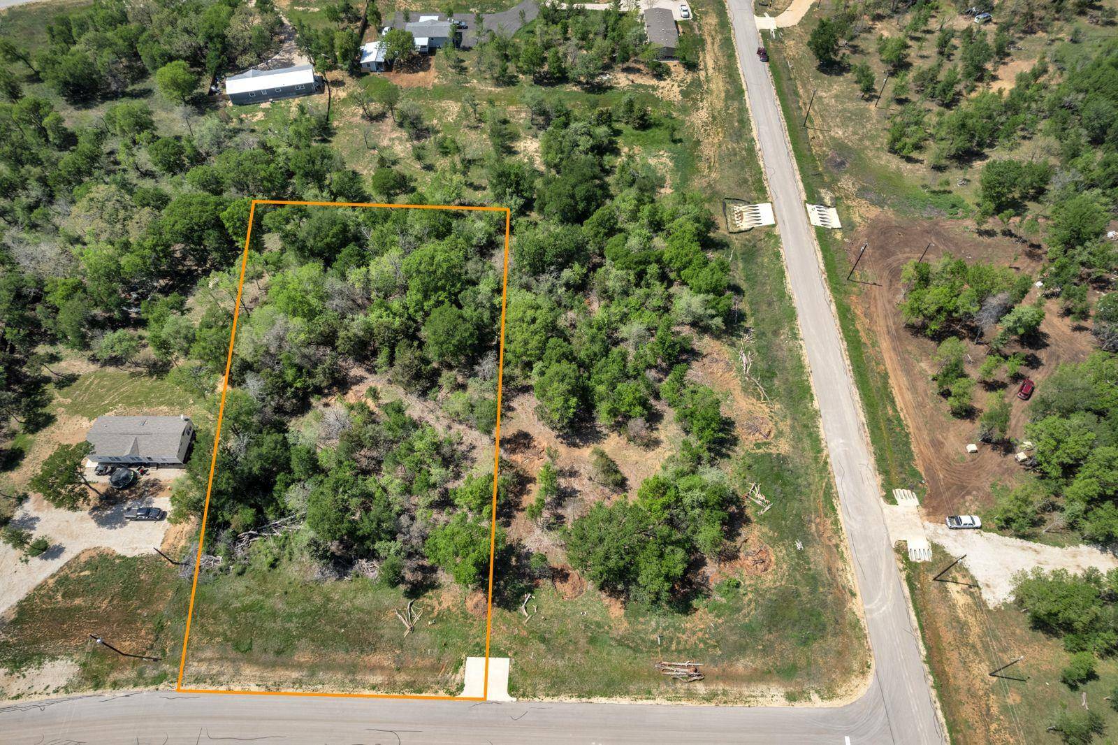 114 Empire ST, Elgin, TX 78621