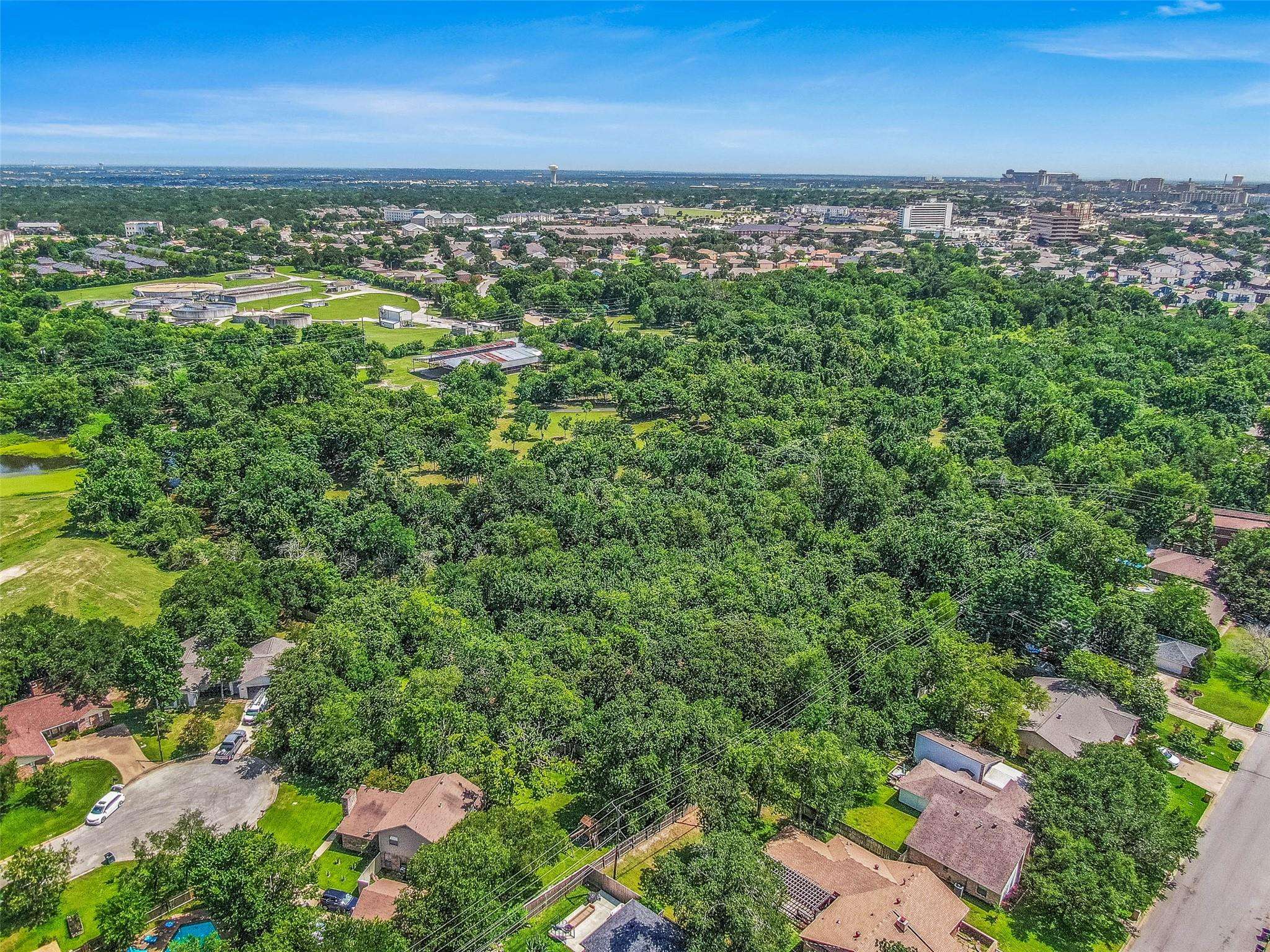 3814 Valley Oaks DR, Bryan, TX 77802