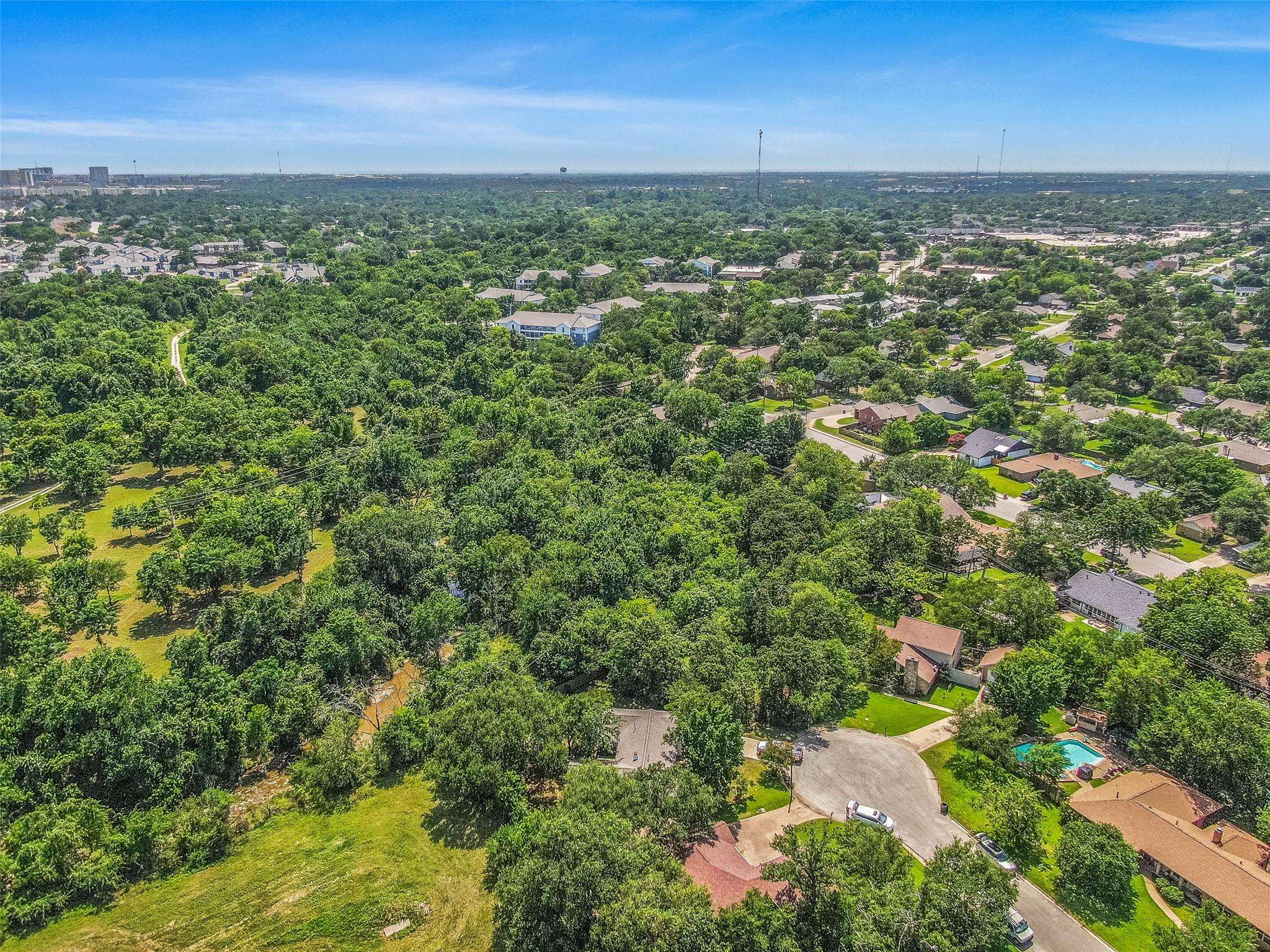 3814 Valley Oaks DR, Bryan, TX 77802