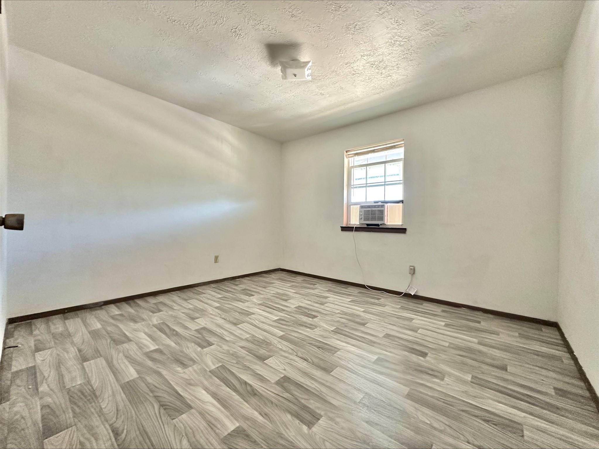 302 Calhoun DR #2, Rockdale, TX 76567