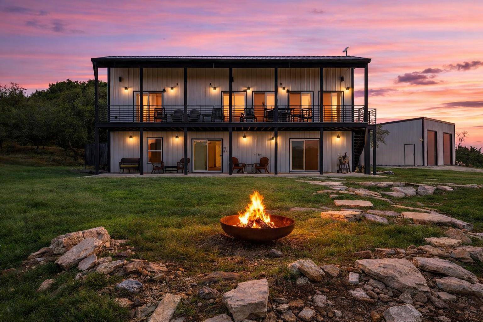 582 Delaware Creek RD, Blanco, TX 78006