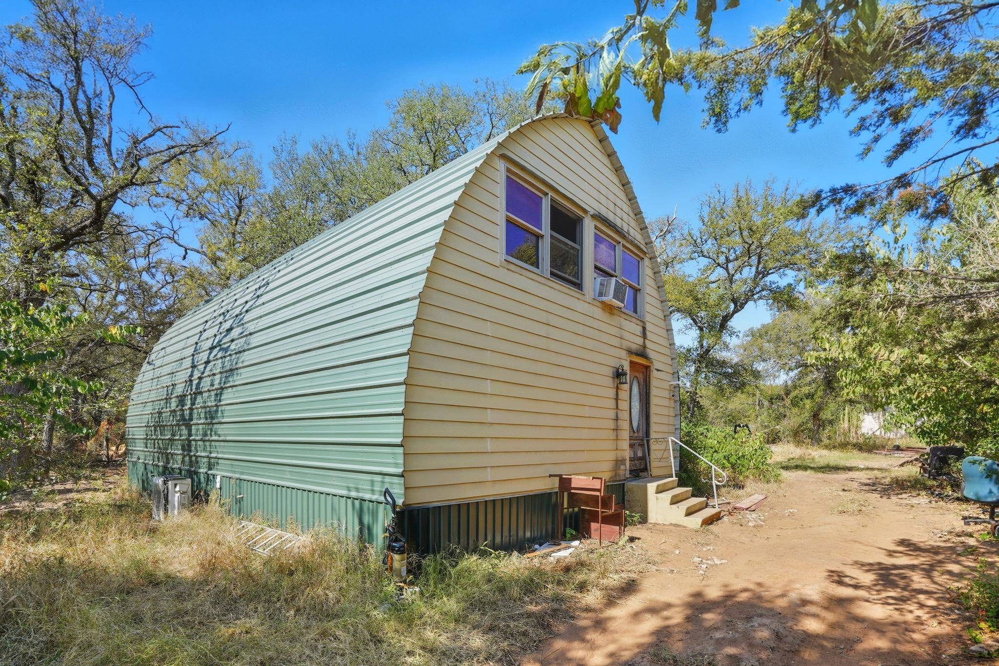 201 Deer Springs LOOP, Burnet, TX 78611