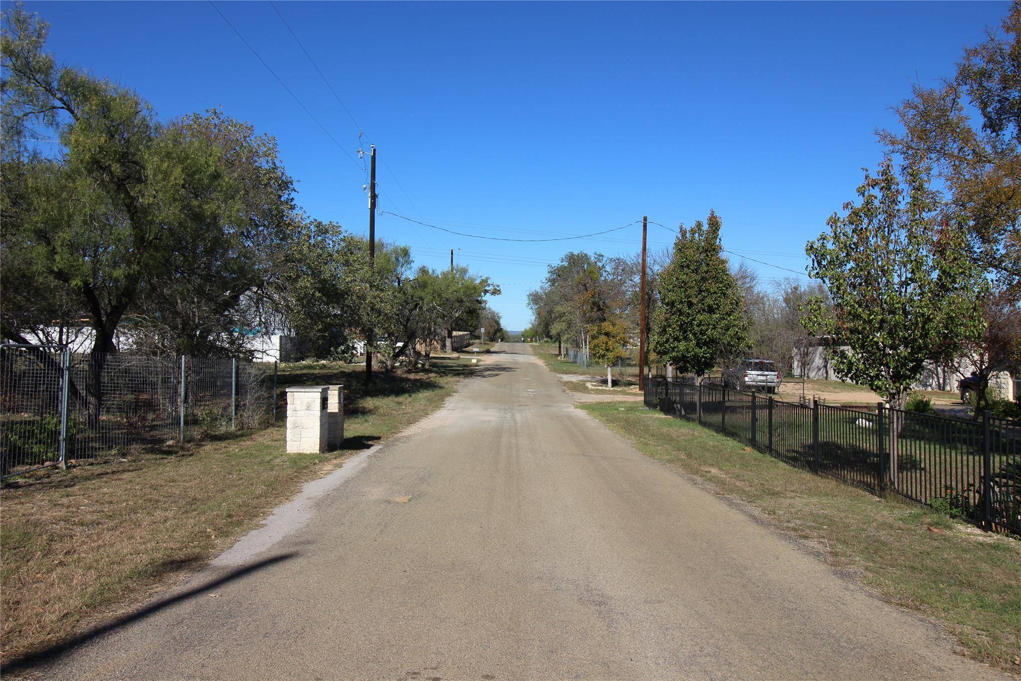 735 Birch LN, Cottonwood Shores, TX 78657
