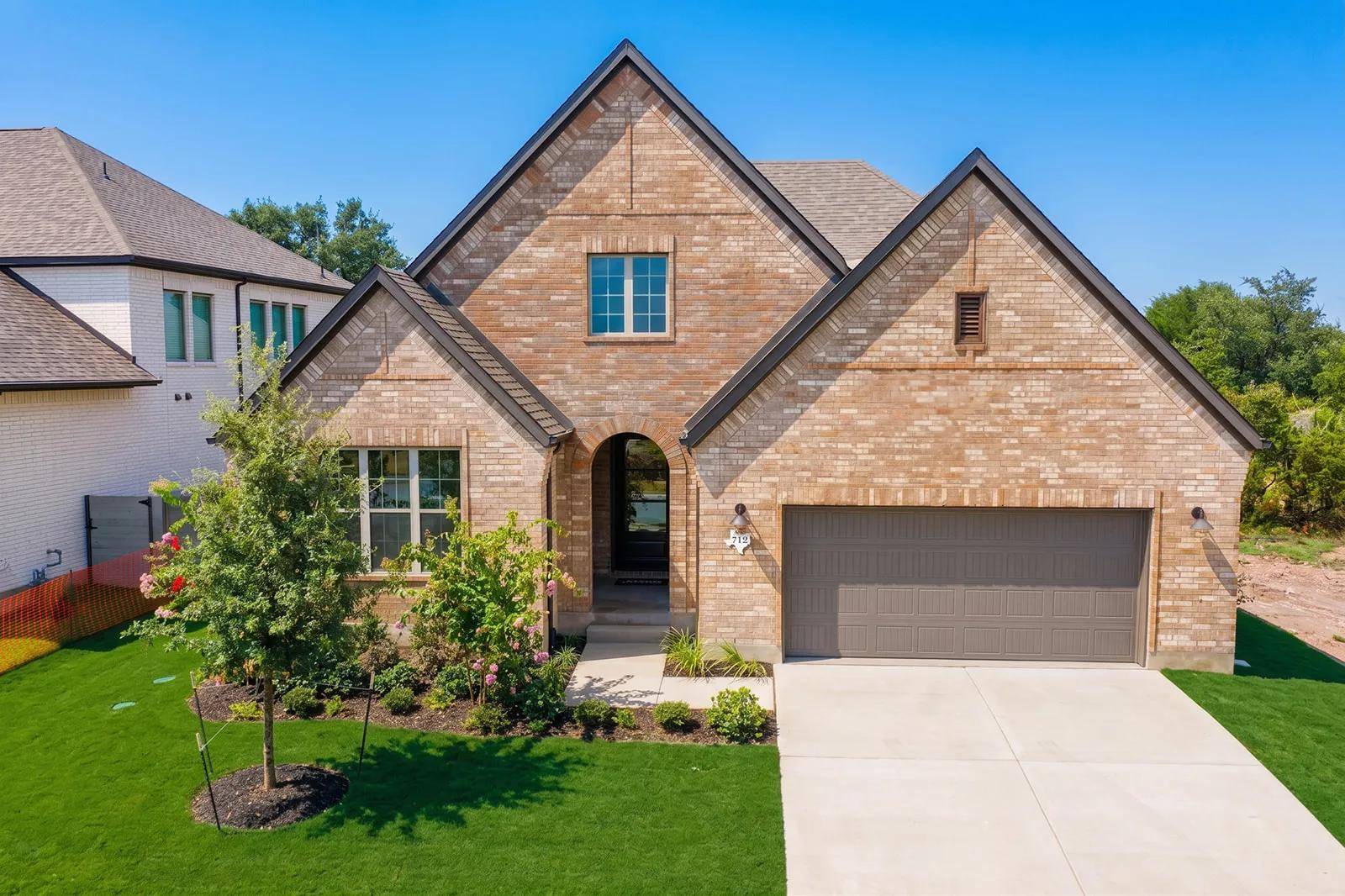 712 High Summit DR, Georgetown, TX 78628