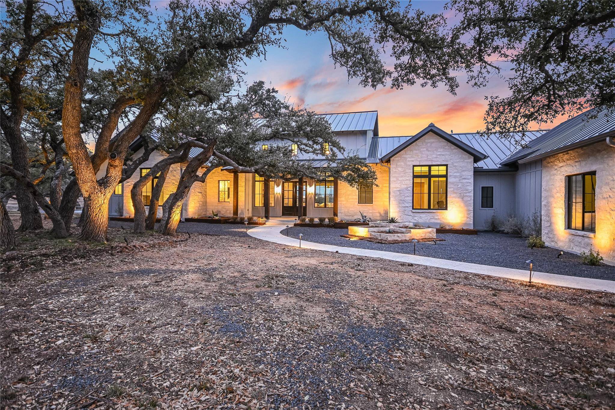 207 GWENDOLYNS TRL, Wimberley, TX 78676