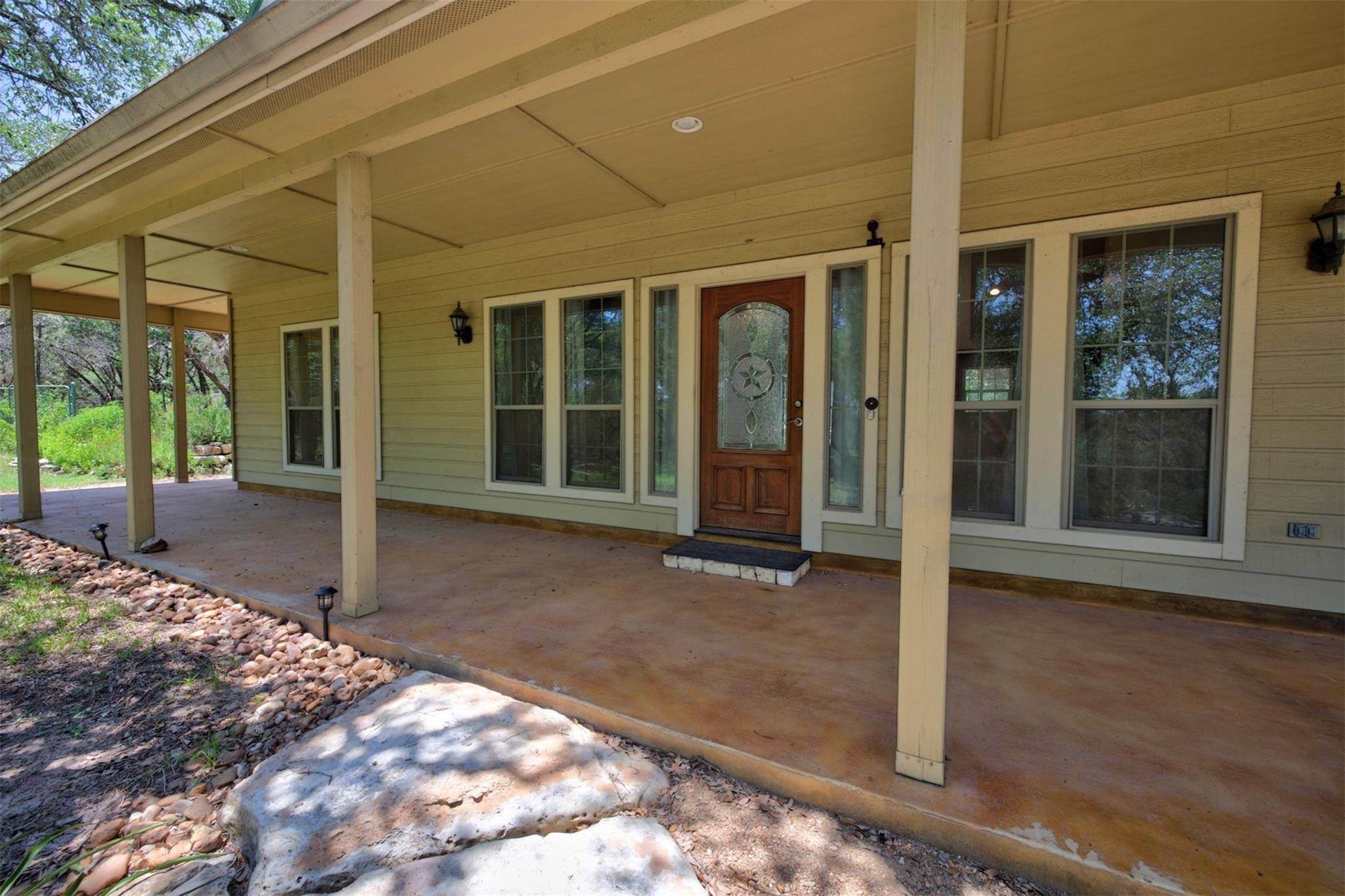 1761 Cottonwood RD, Fischer, TX 78623