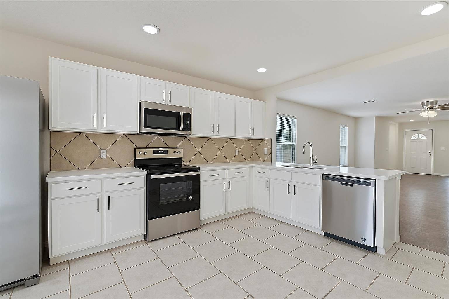 7432 Cayenne LN, Austin, TX 78741