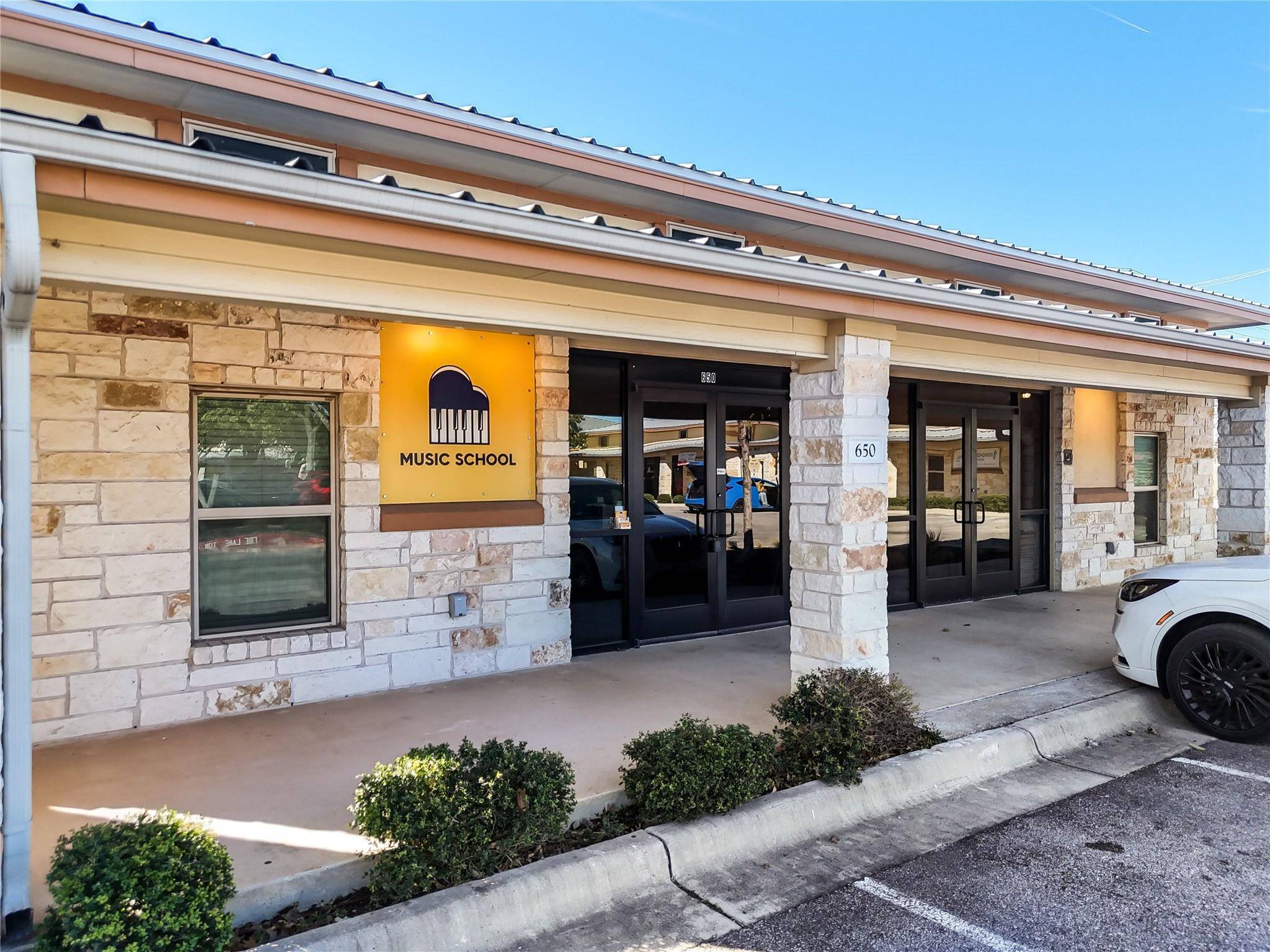 3001 Joe Dimaggio BLVD #600A + 650B, Round Rock, TX 78665