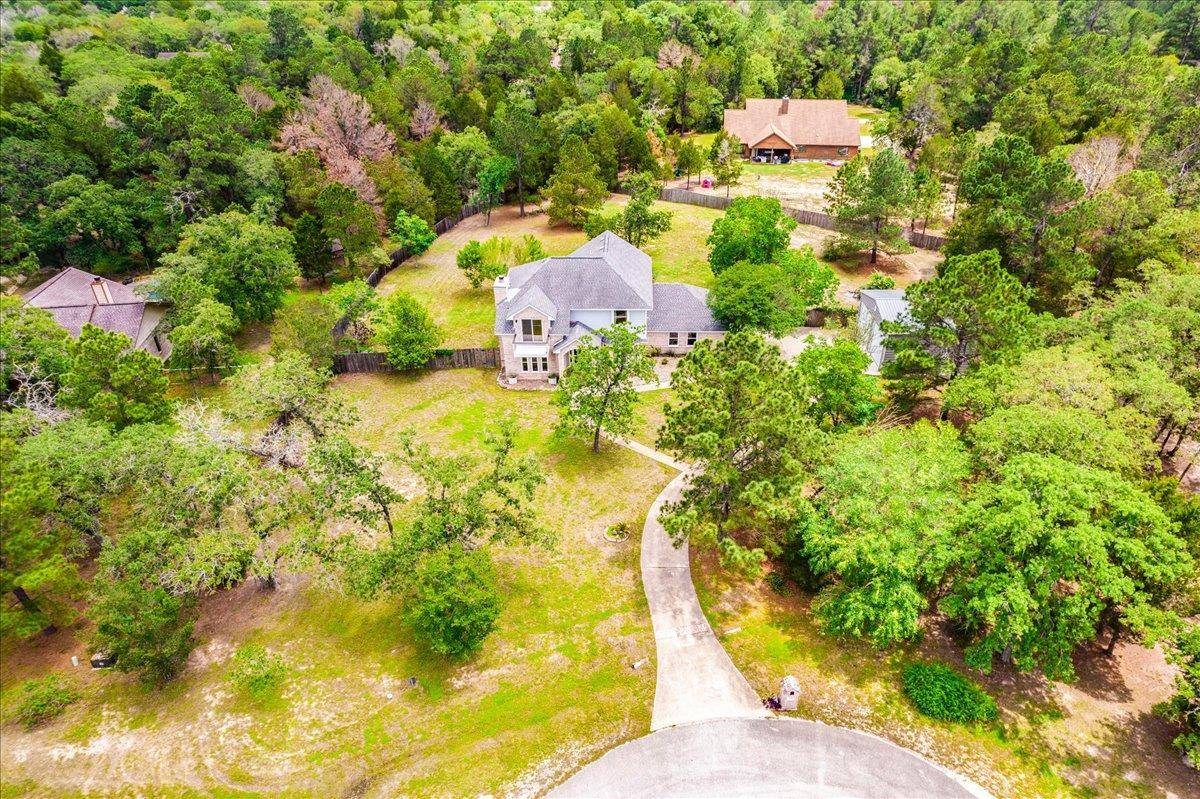 171 N Pin Oak XING, Elgin, TX 78621