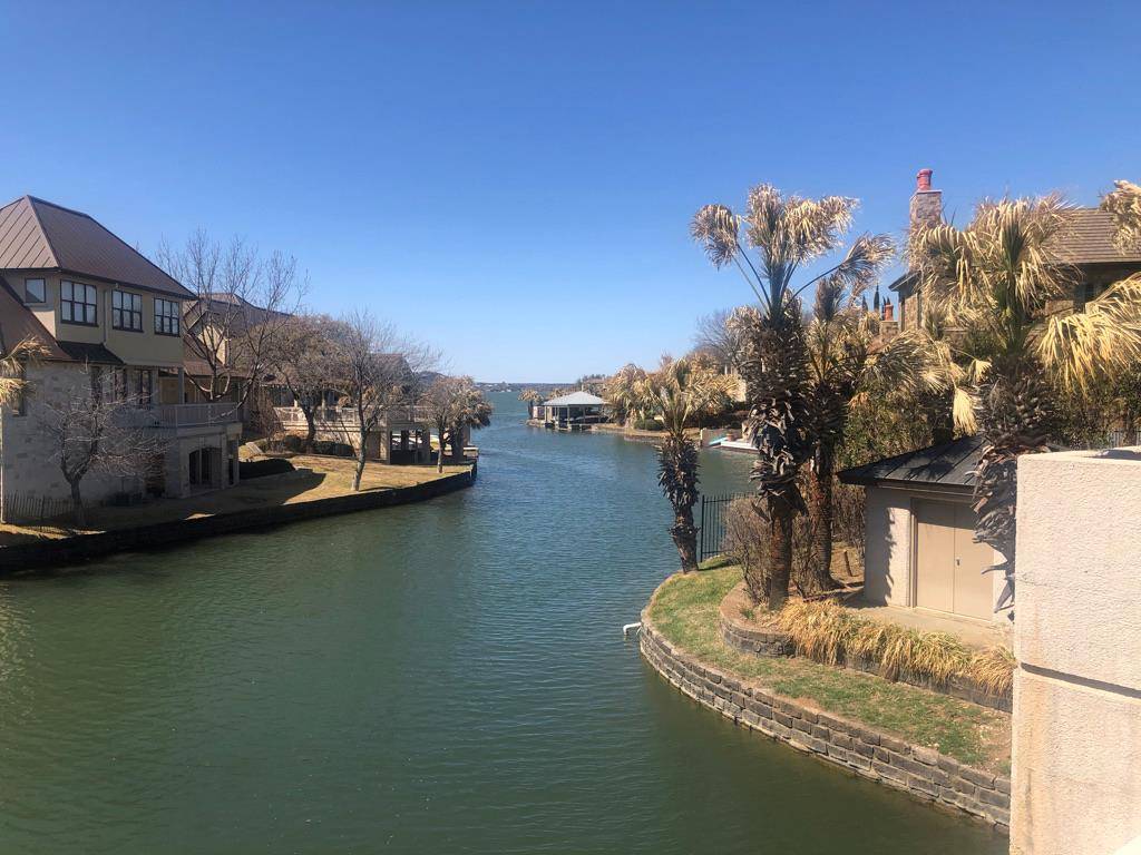 205 Dominion DR, Horseshoe Bay, TX 78657
