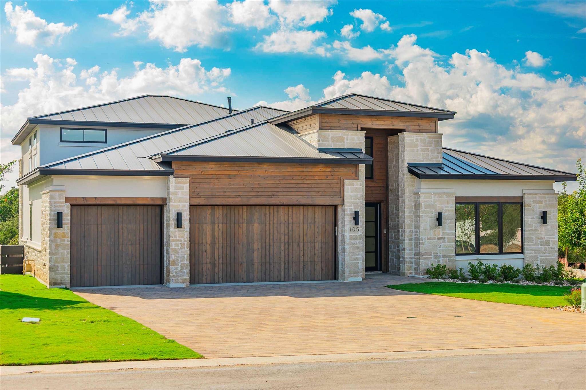 105 Manciano, Horseshoe Bay, TX 78657