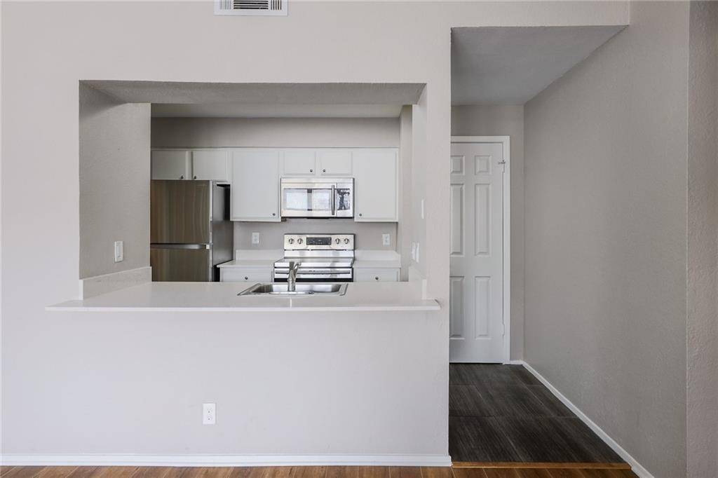 807 W 25th ST #206, Austin, TX 78705