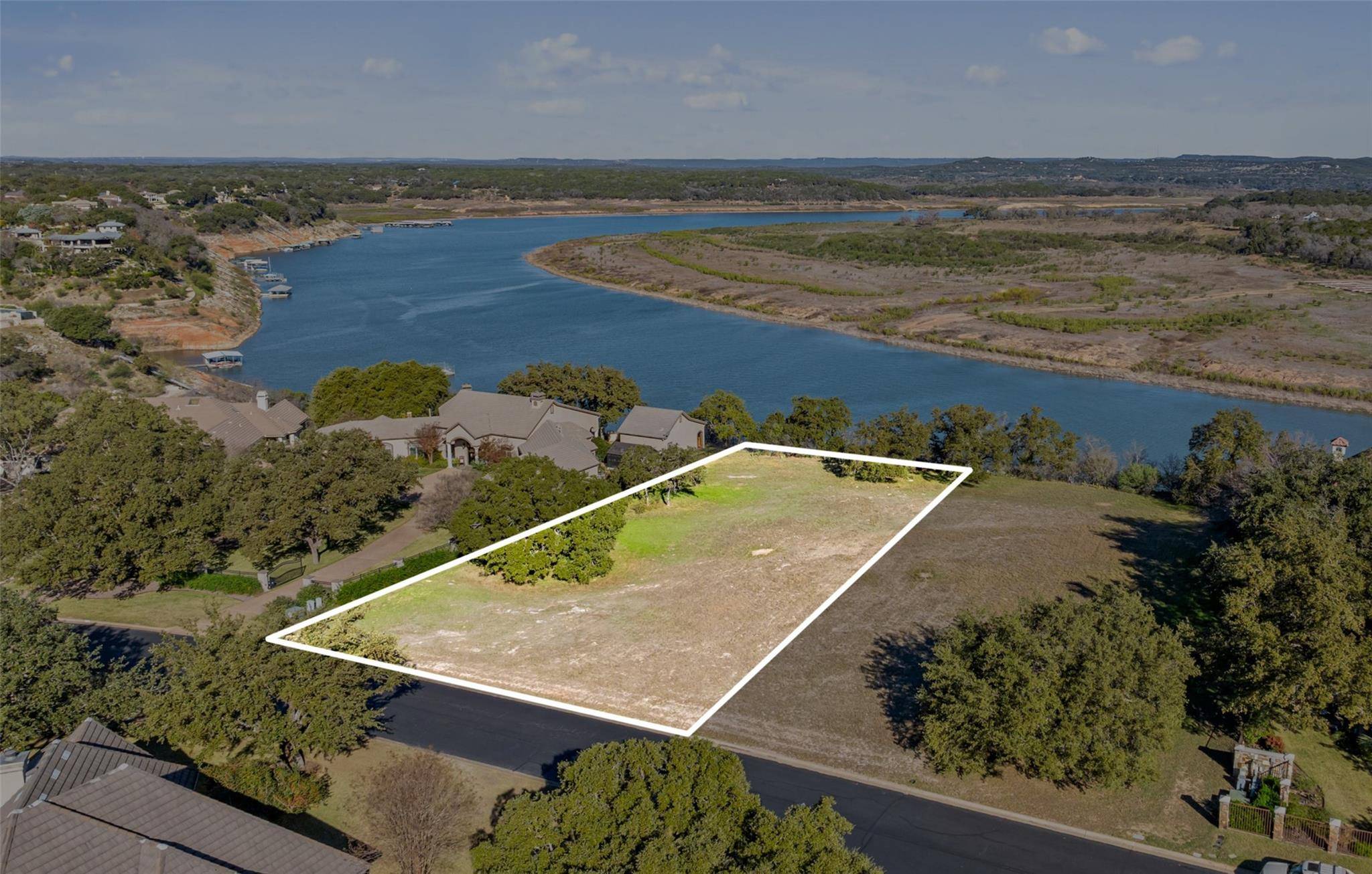 26216 Countryside DR, Spicewood, TX 78669
