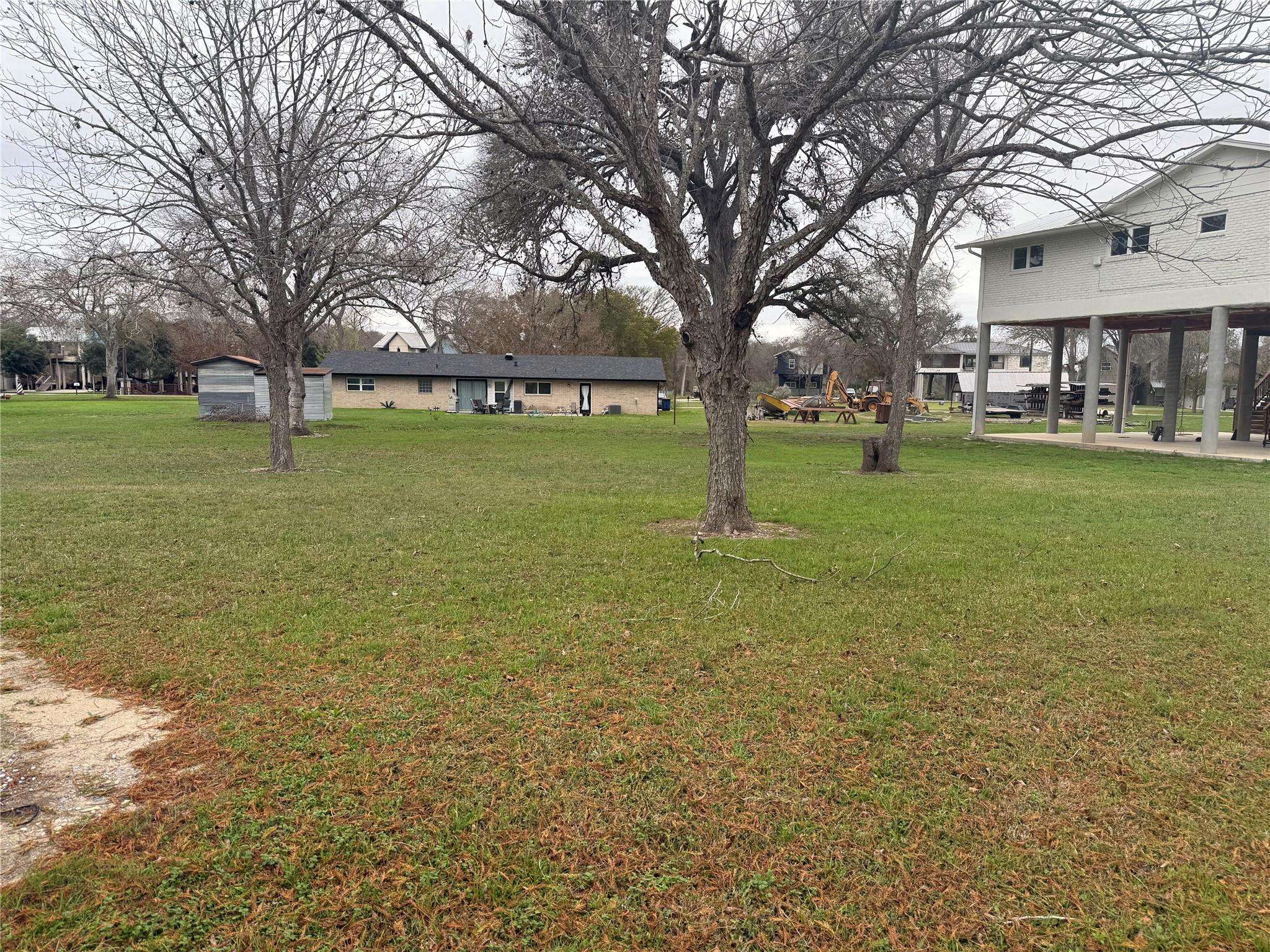 112 Lake Forrest DR, Seguin, TX 78155