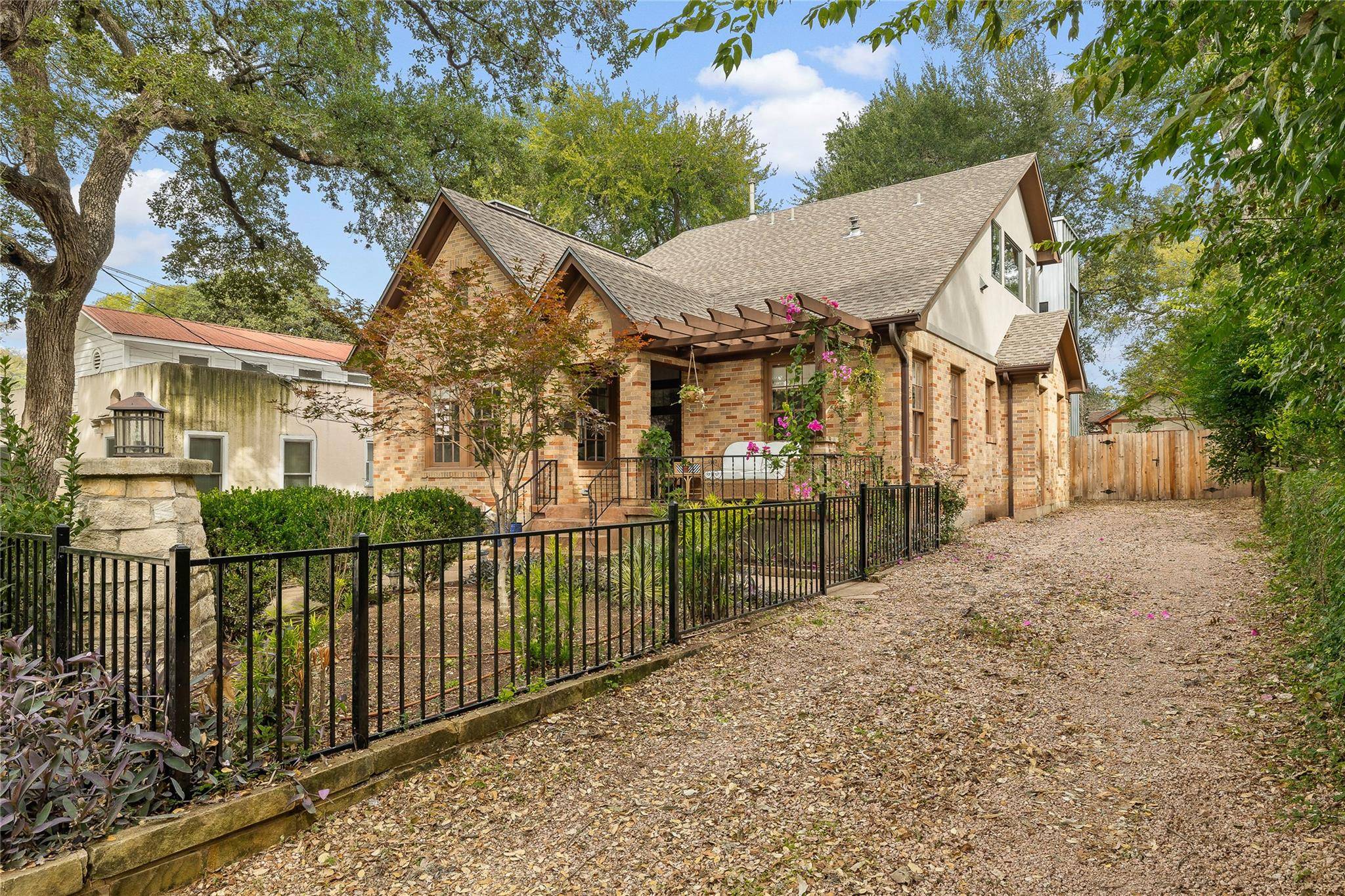 708 Sparks Ave, Austin, TX 78705