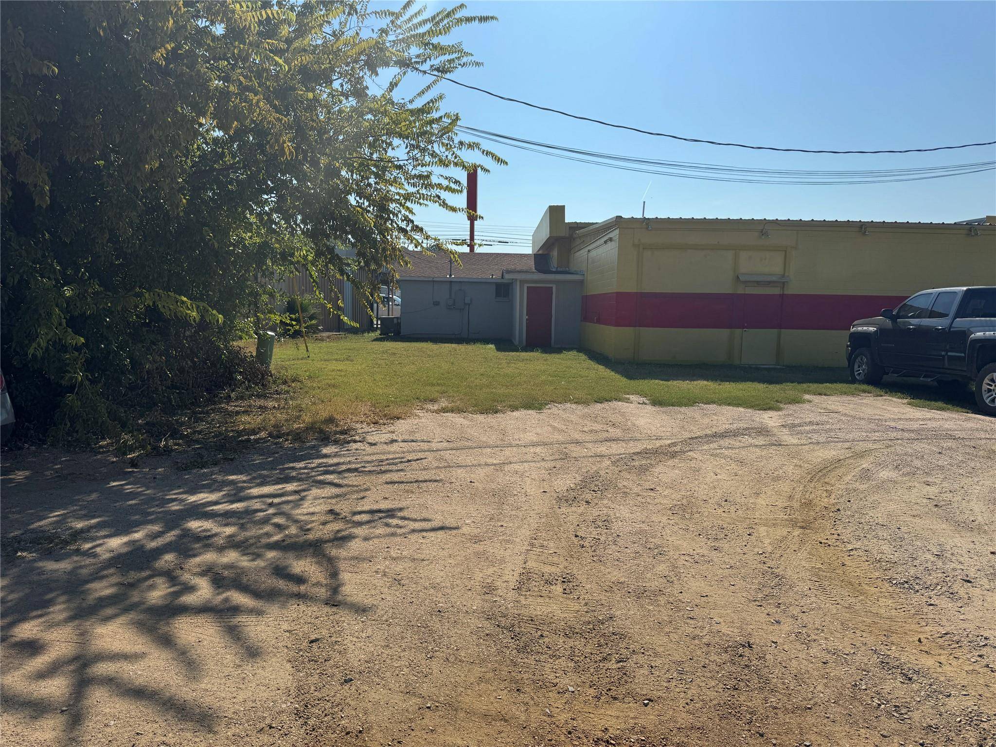 2202 - 2204 N Us Highway 281 HWY N, Marble Falls, TX 78654