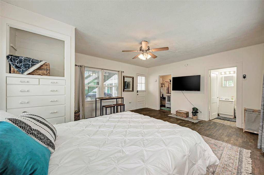 915 W 21st ST #2, Austin, TX 78705