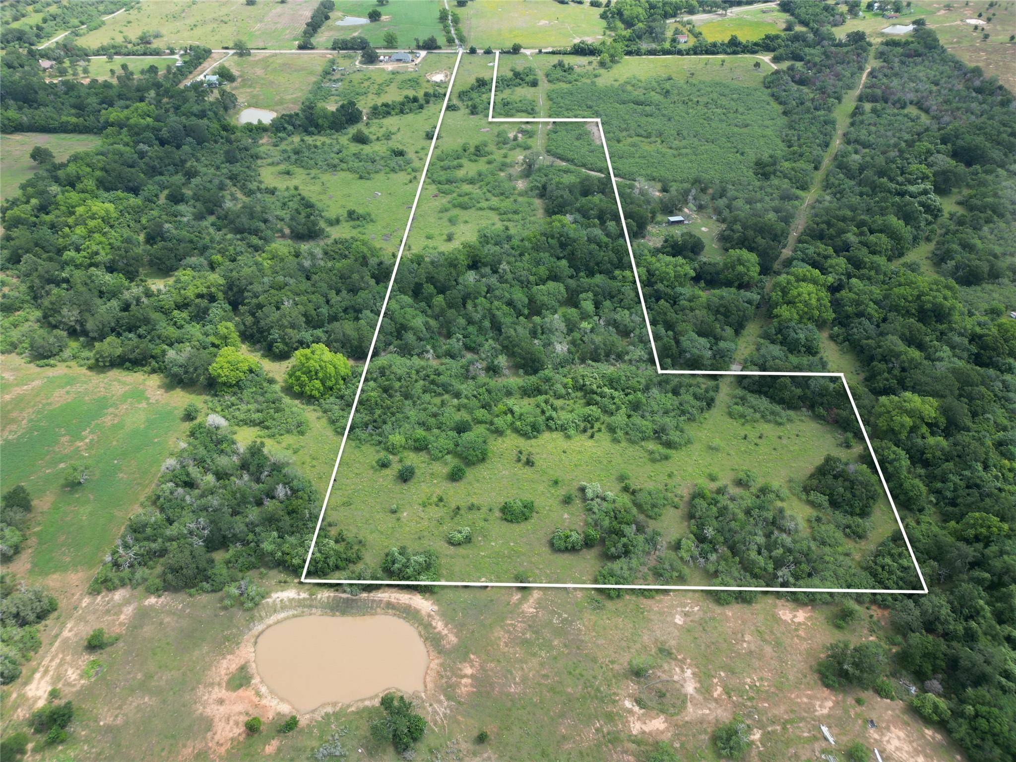285 Watterson School RD, Red Rock, TX 78662