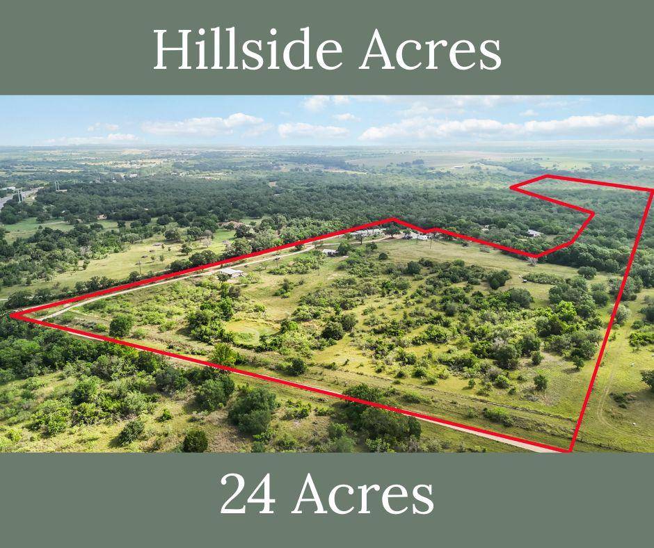 227 Henderson LN, Lockhart, TX 78644