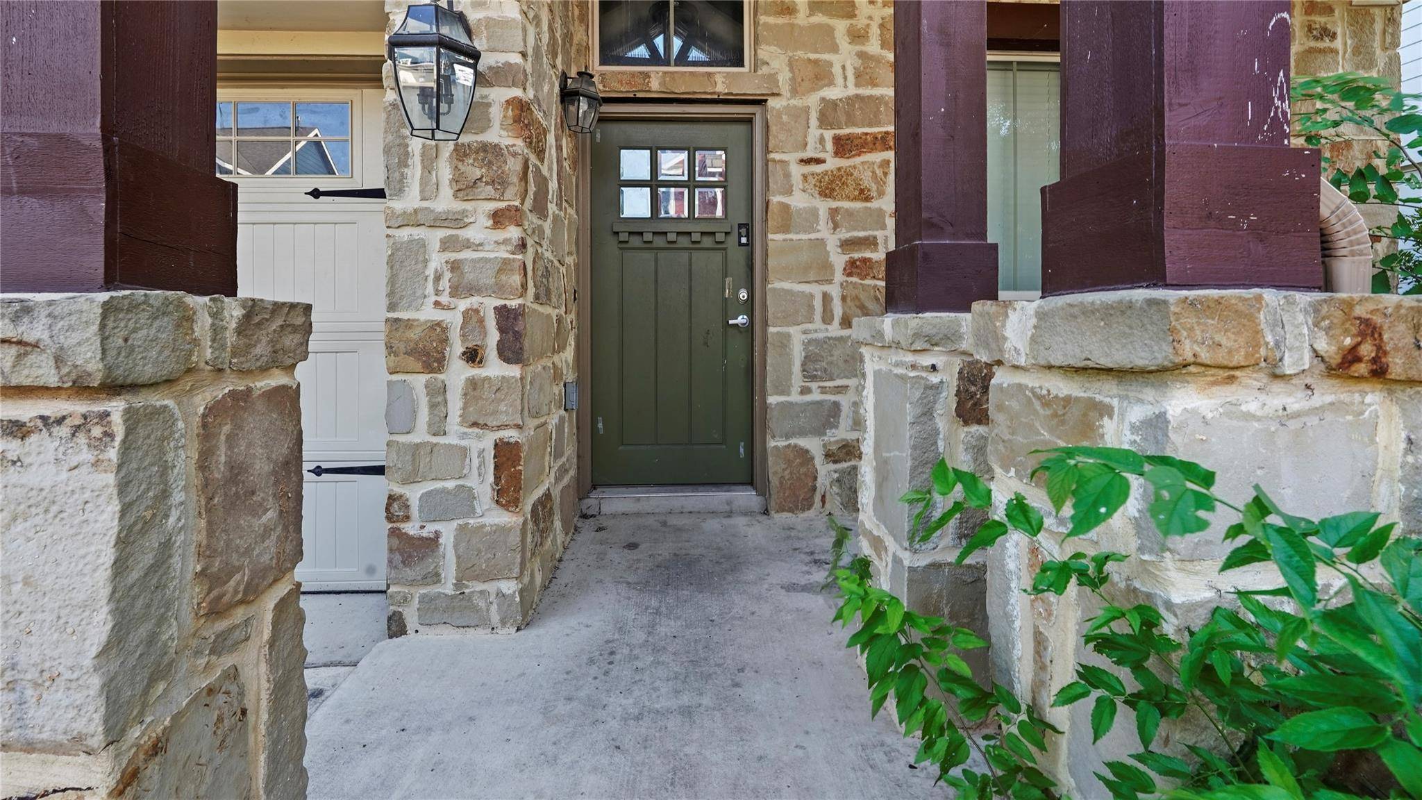 135 Simon, Kyle, TX 78640