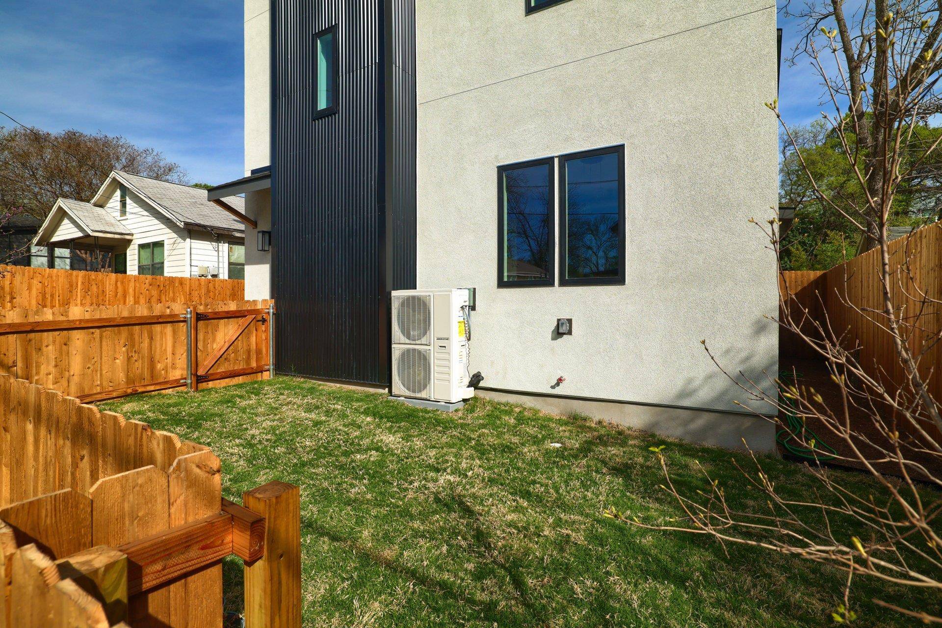 2818 E 22nd ST #1, Austin, TX 78722